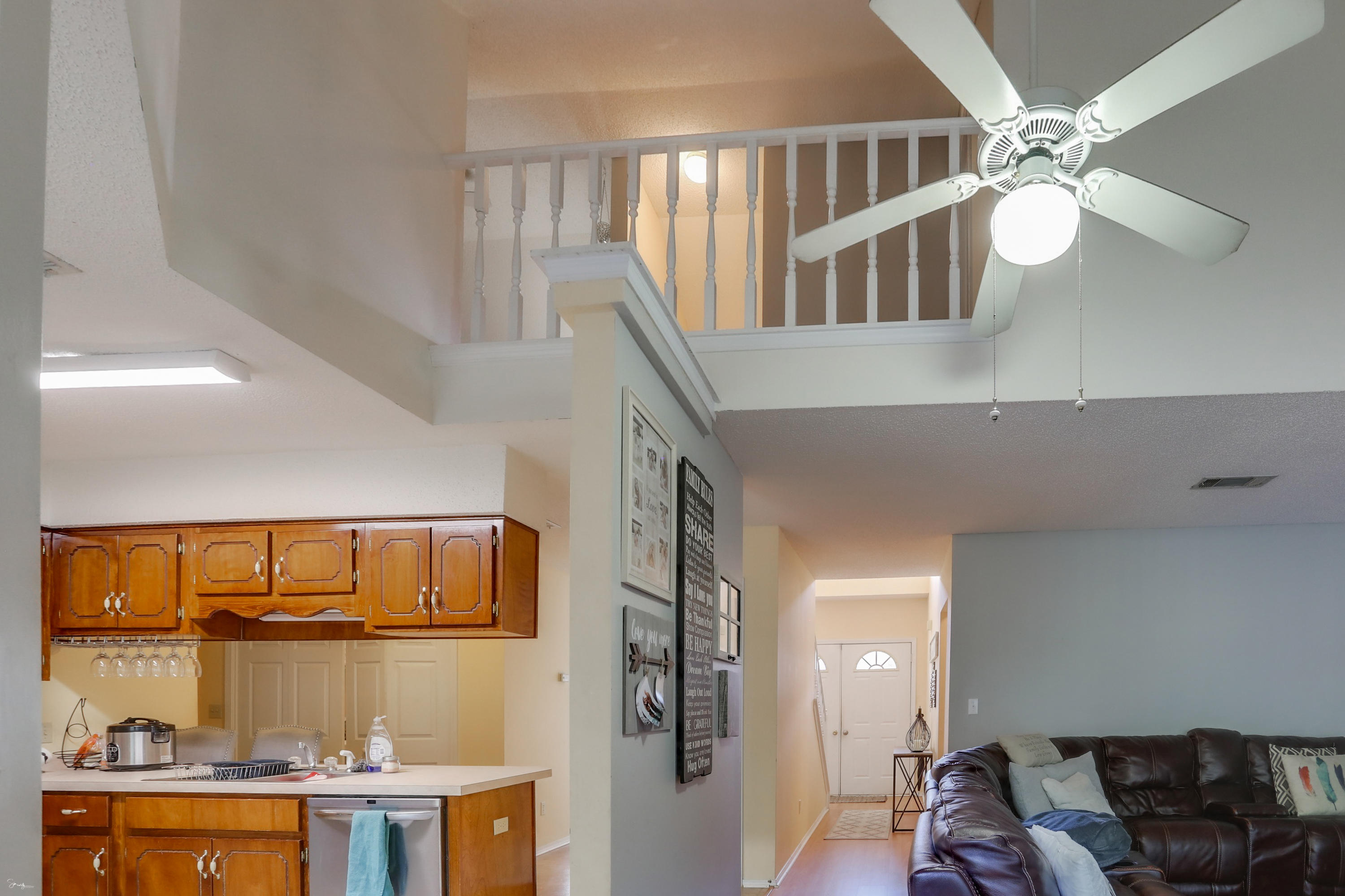 COLLEGE OAKS - Residential