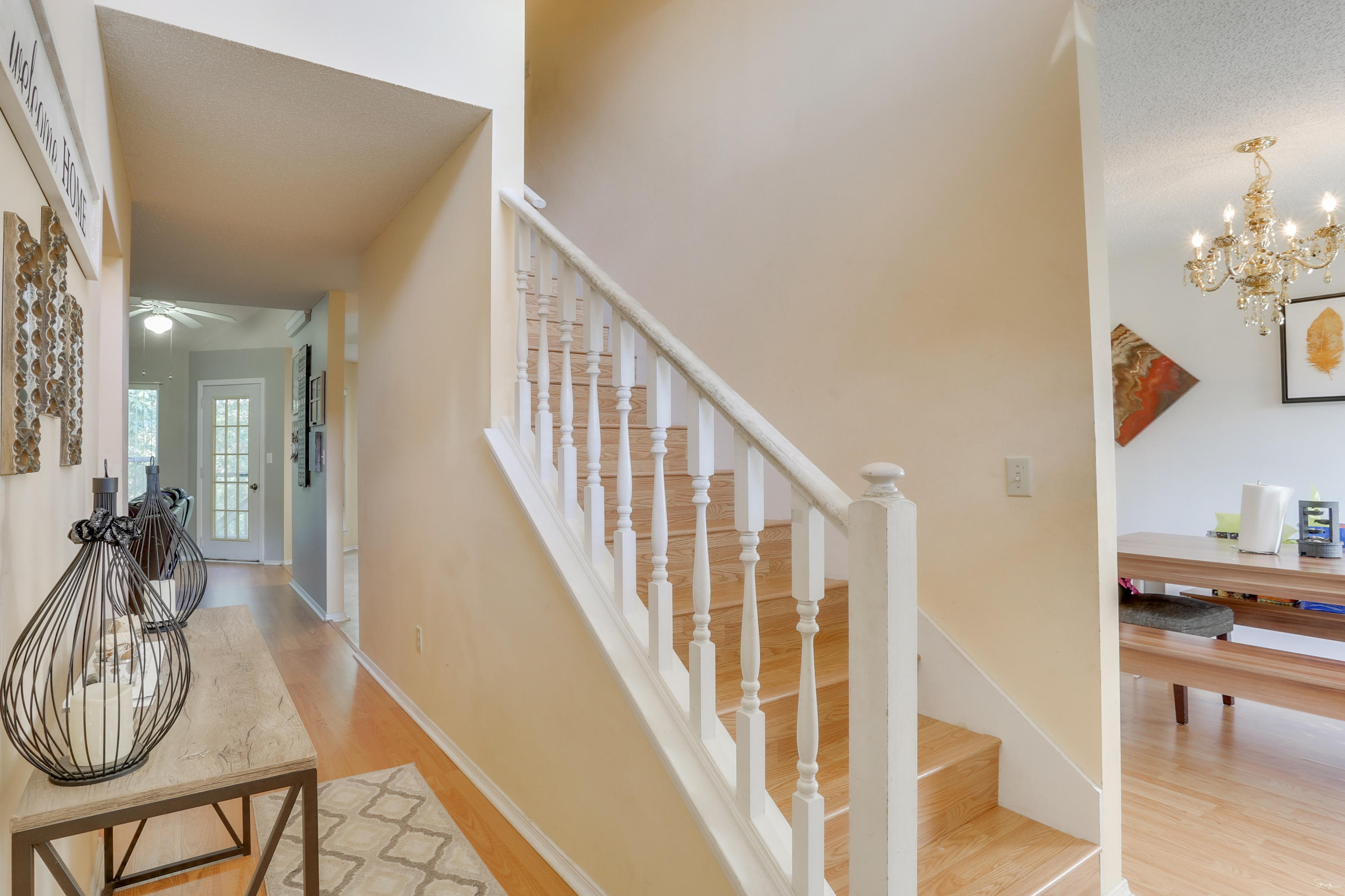 COLLEGE OAKS - Residential