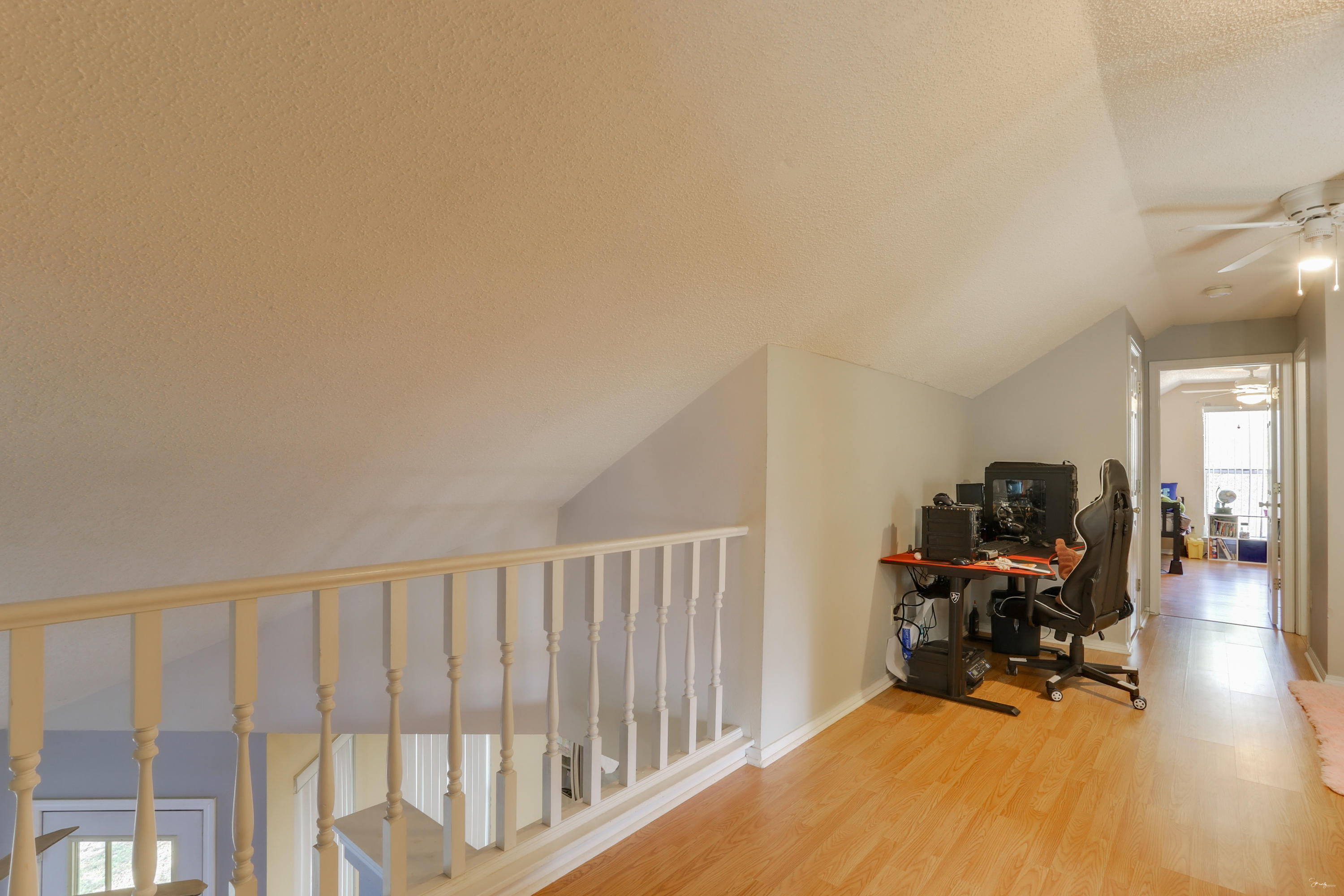 COLLEGE OAKS - Residential