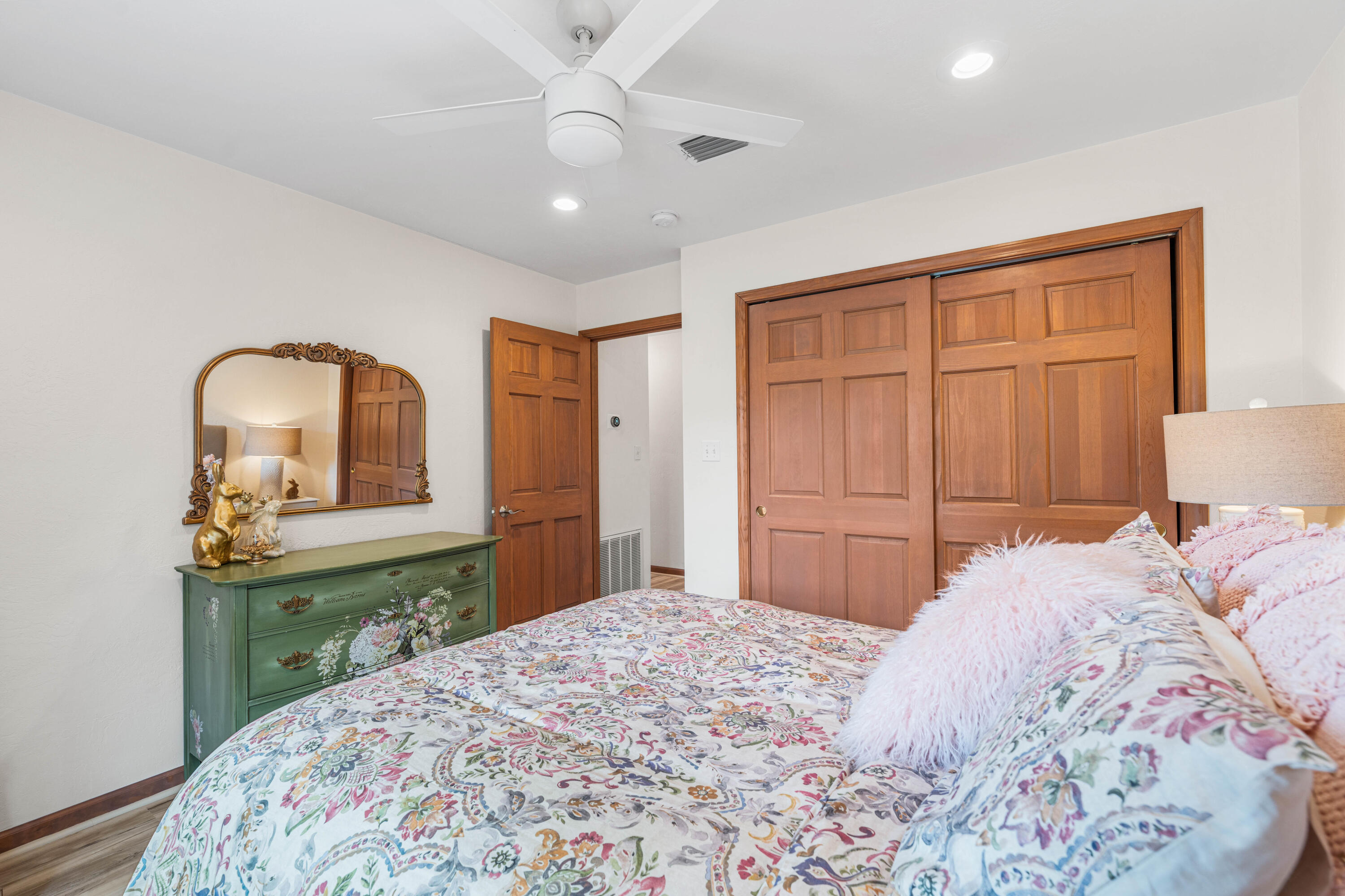 PINES OF BLUE MOUNTAIN - Residential
