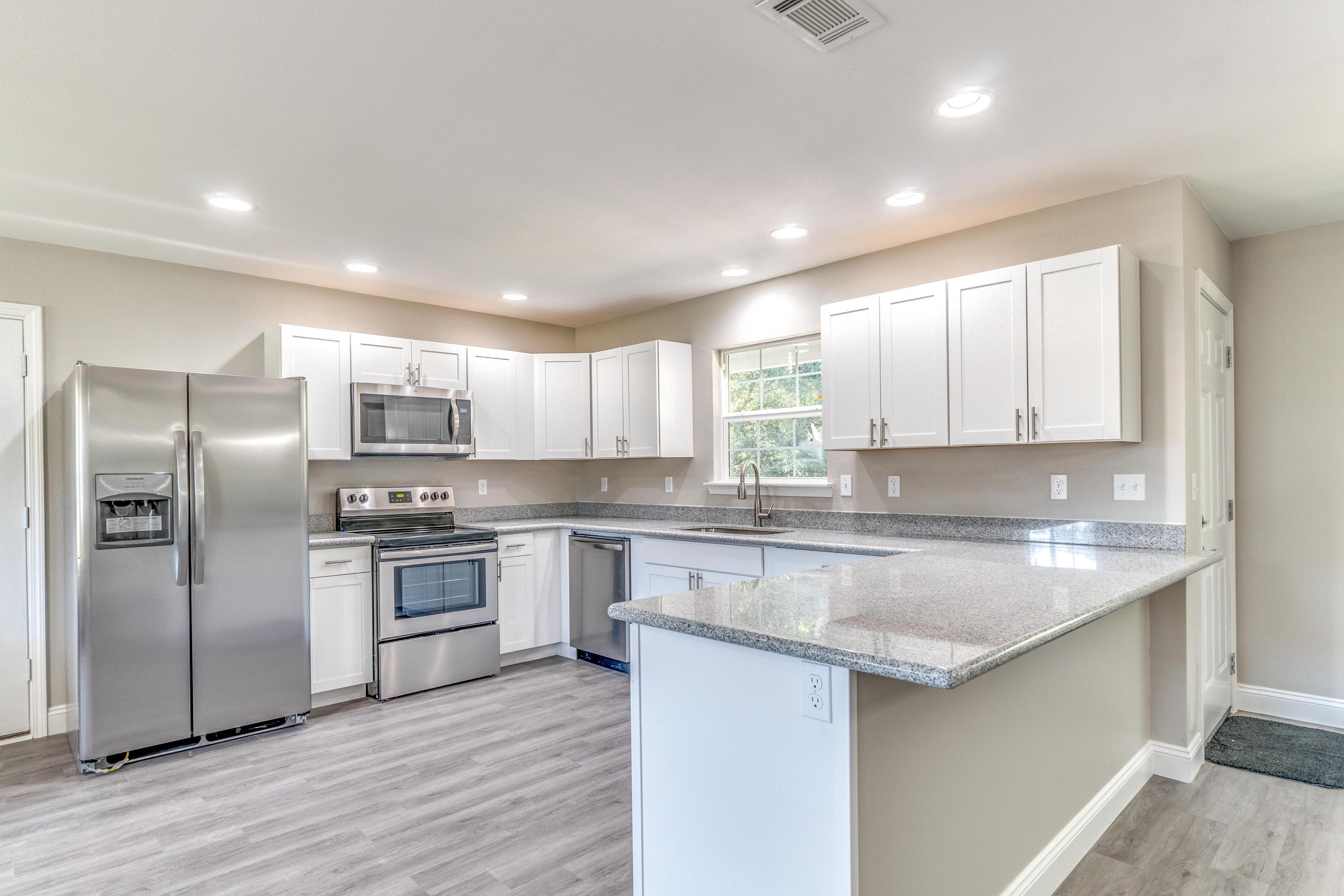 HOLLEY BY THE SEA - Residential