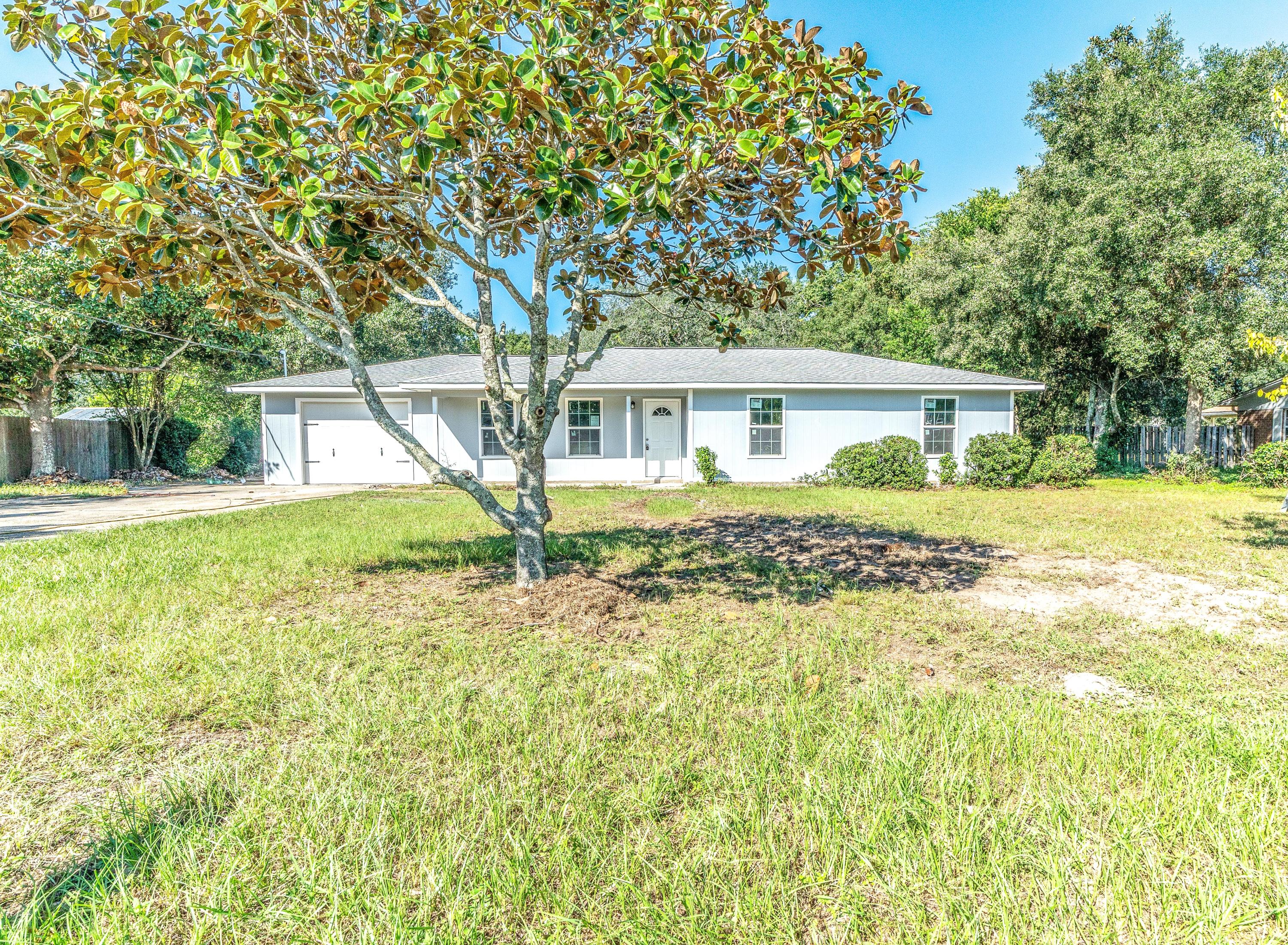 HOLLEY BY THE SEA - Residential