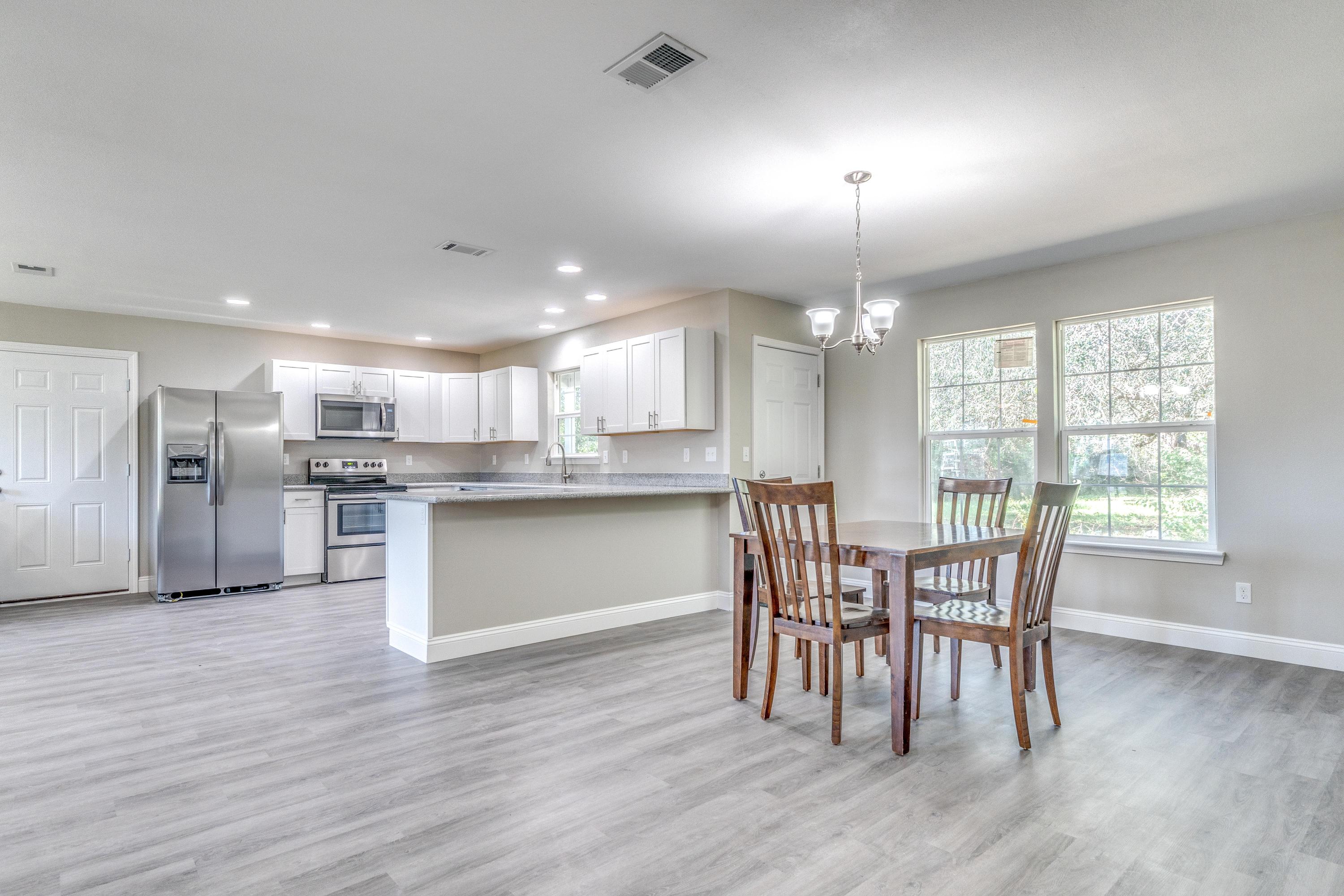 HOLLEY BY THE SEA - Residential