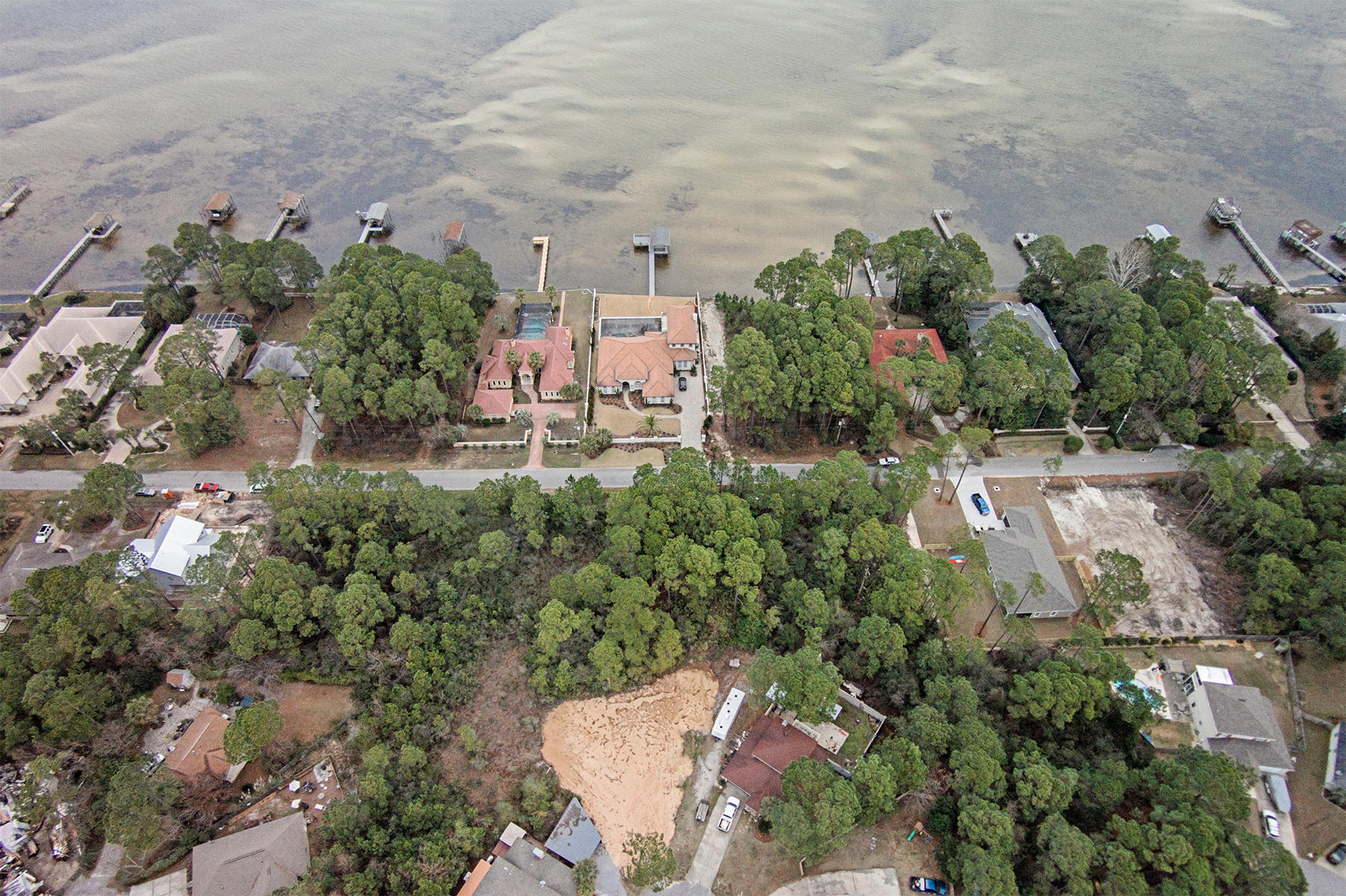 HOLIDAY SHORES ESTATES - Land