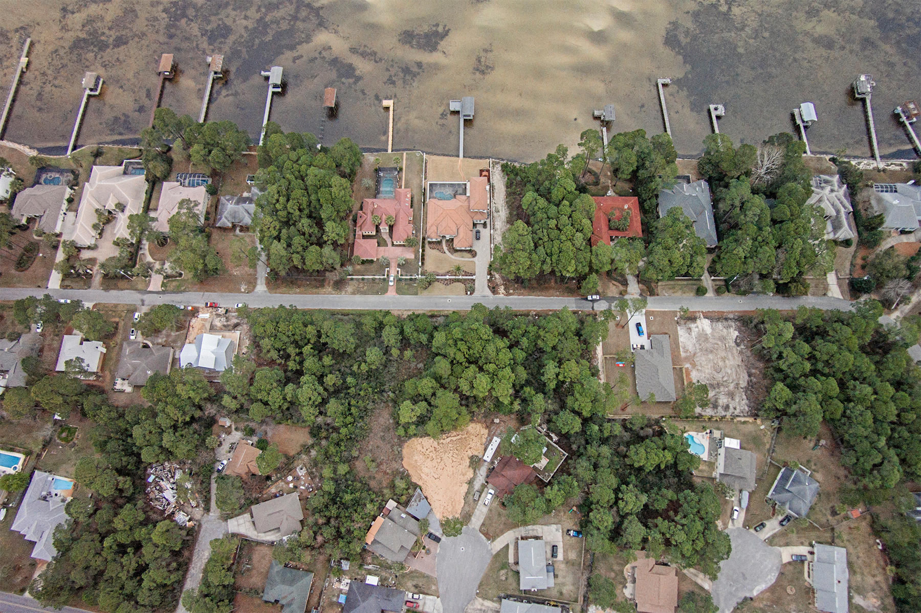 HOLIDAY SHORES ESTATES - Land