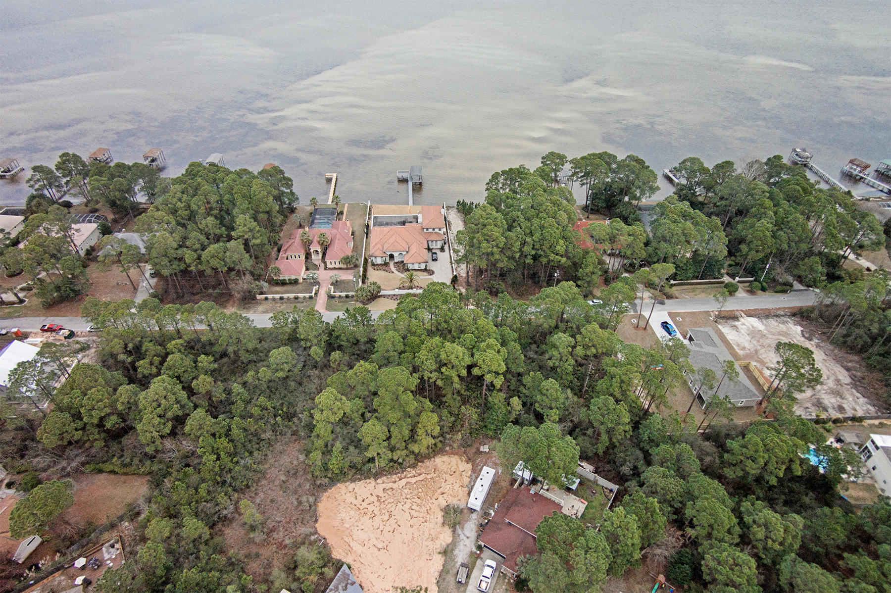 HOLIDAY SHORES ESTATES - Land