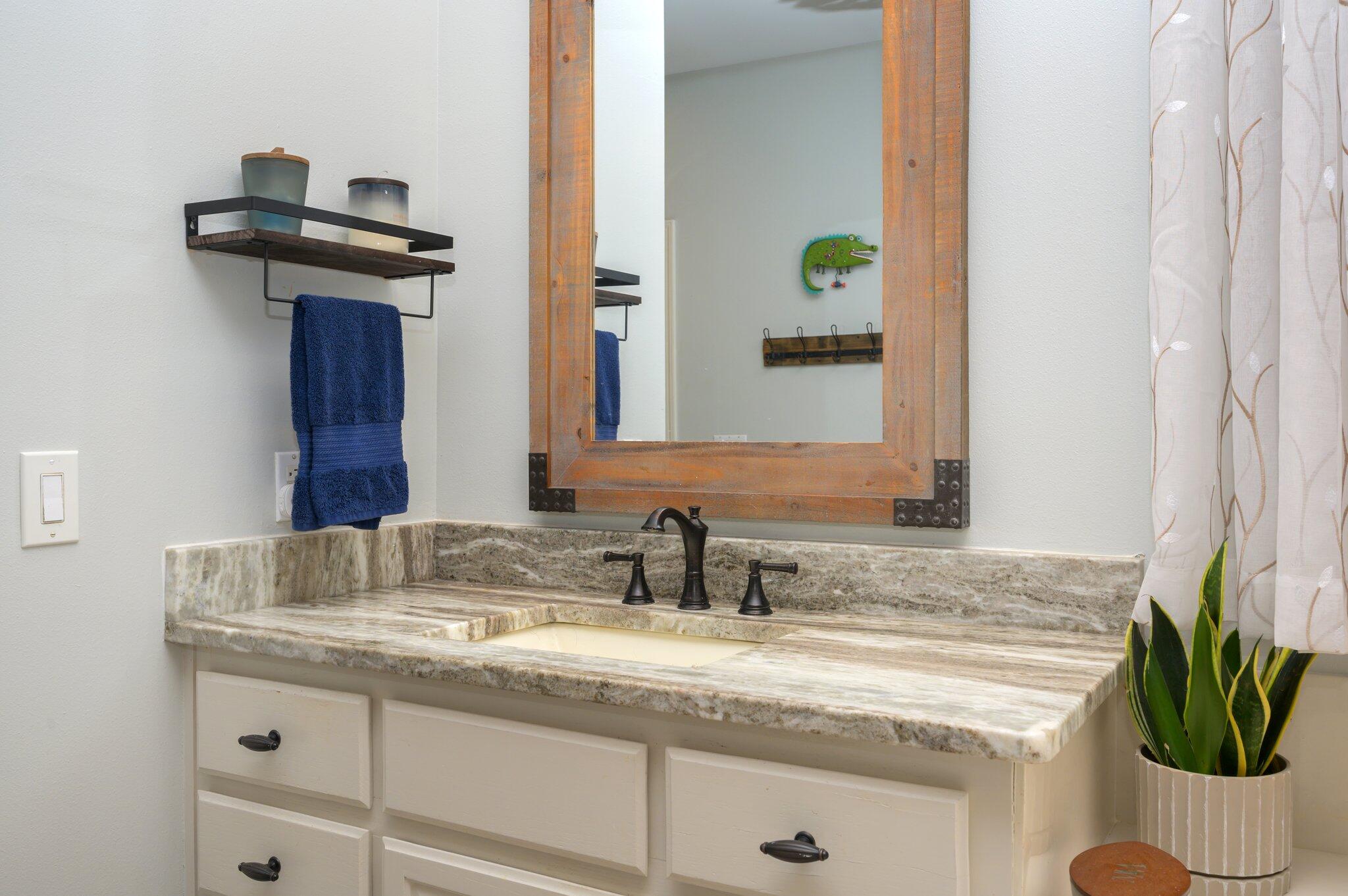 ROCKY BAYOU ESTATES 10B - Residential