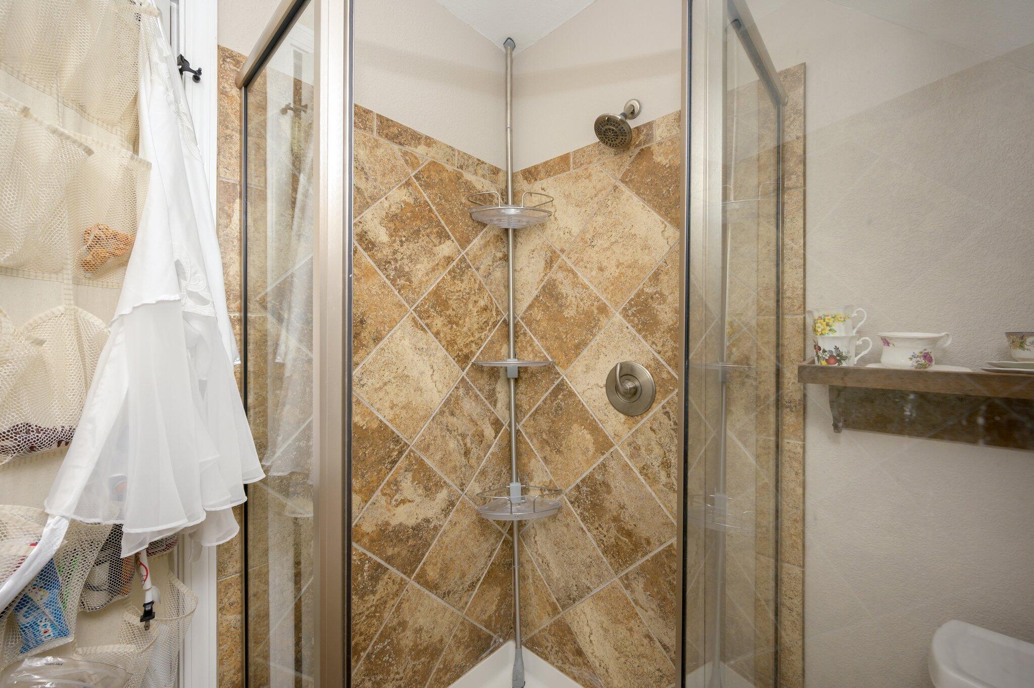 ROCKY BAYOU ESTATES 10B - Residential