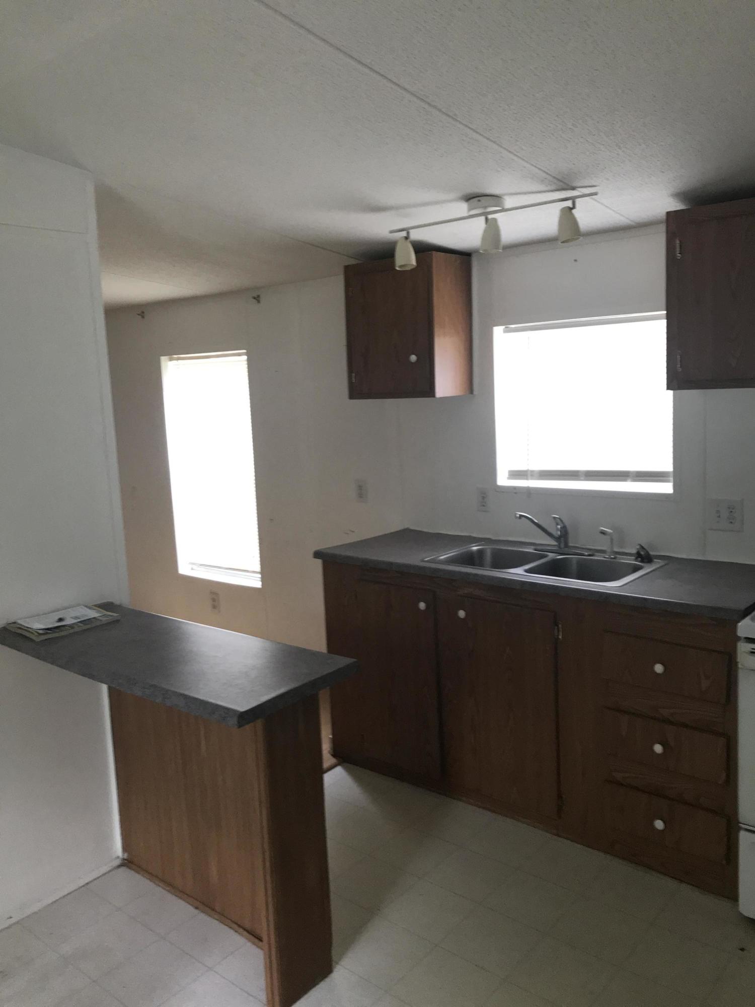 MALLARD CREEK UNREC - Residential