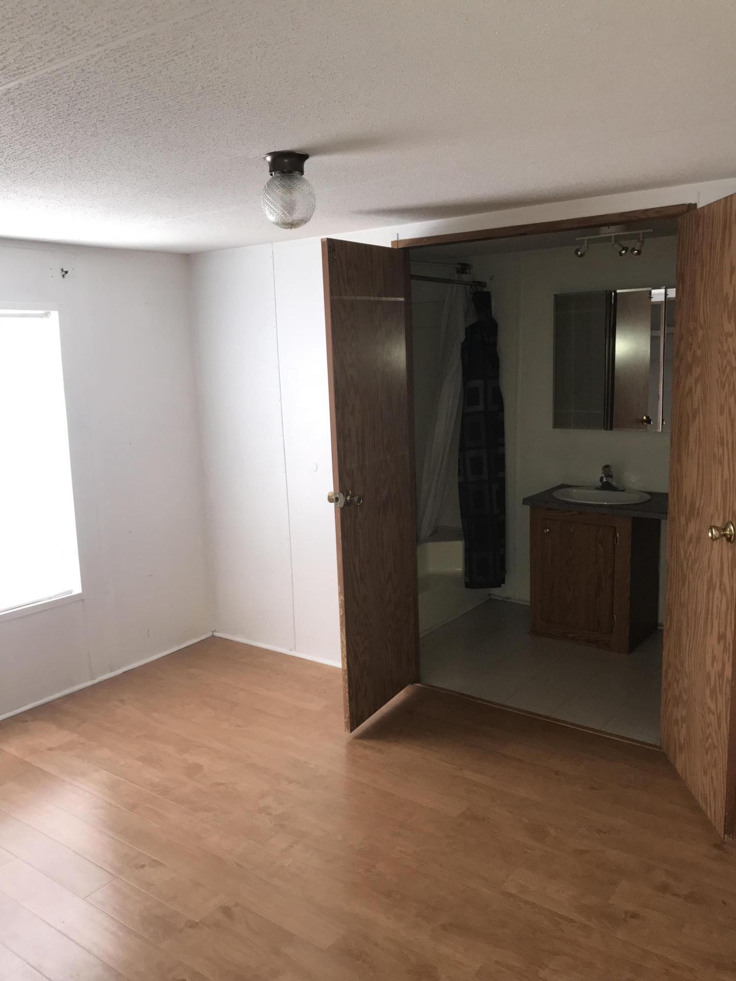 MALLARD CREEK UNREC - Residential