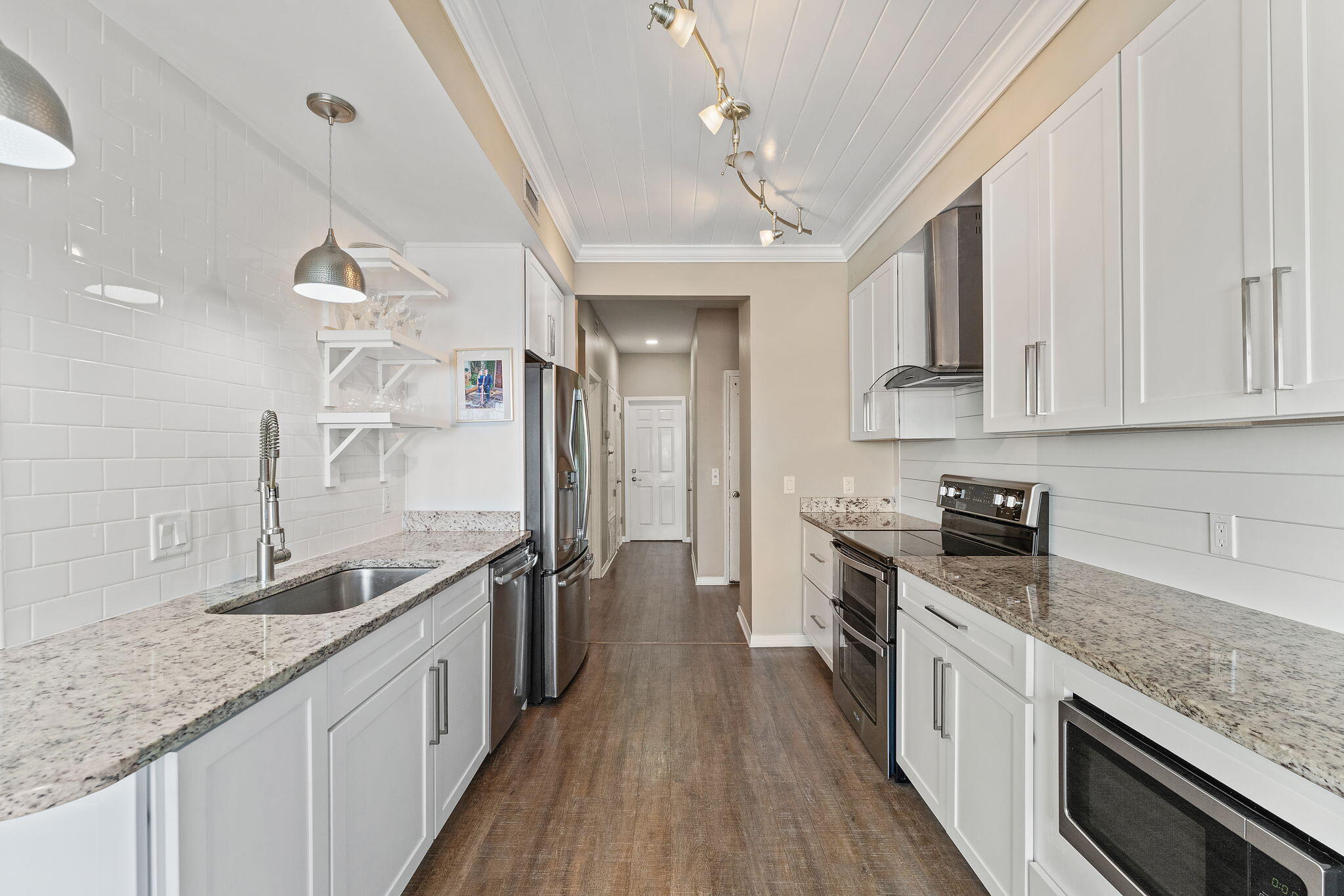 BAYBRIDGE CONDO - Residential