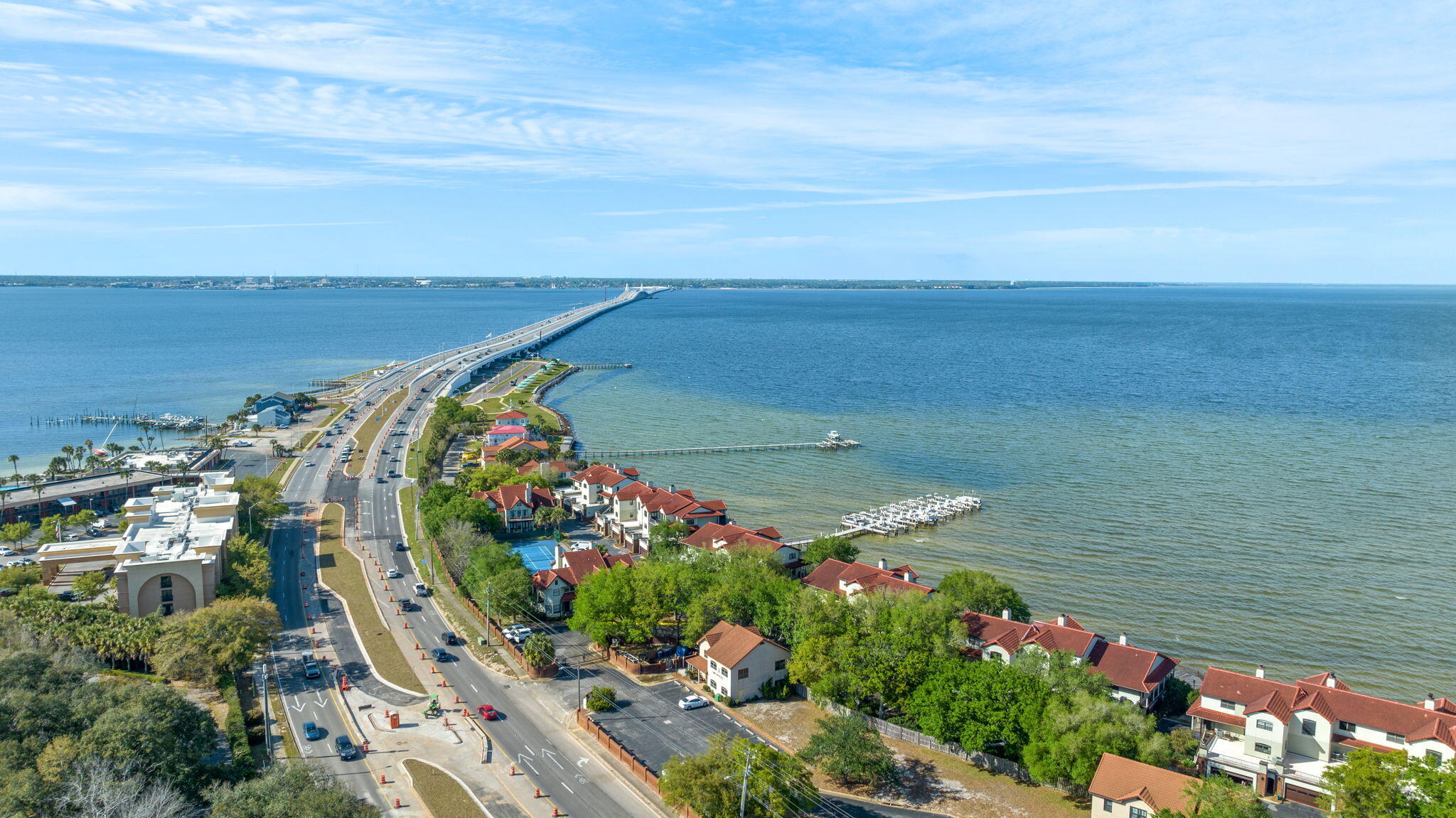 BAYBRIDGE CONDO - Residential