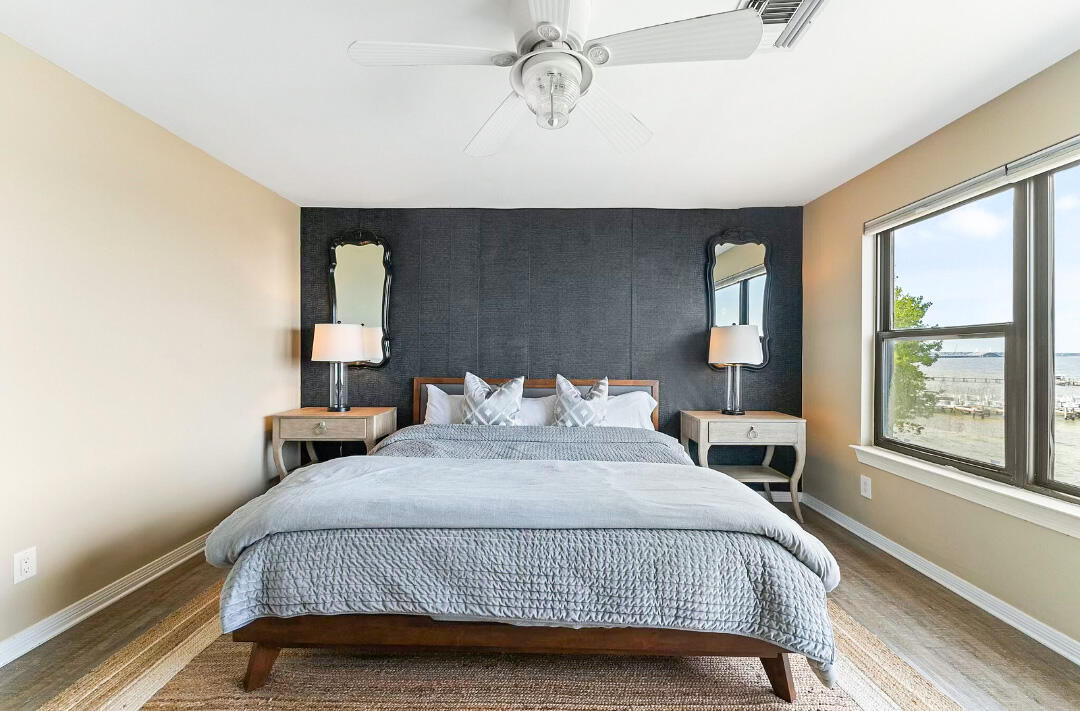 BAYBRIDGE CONDO - Residential