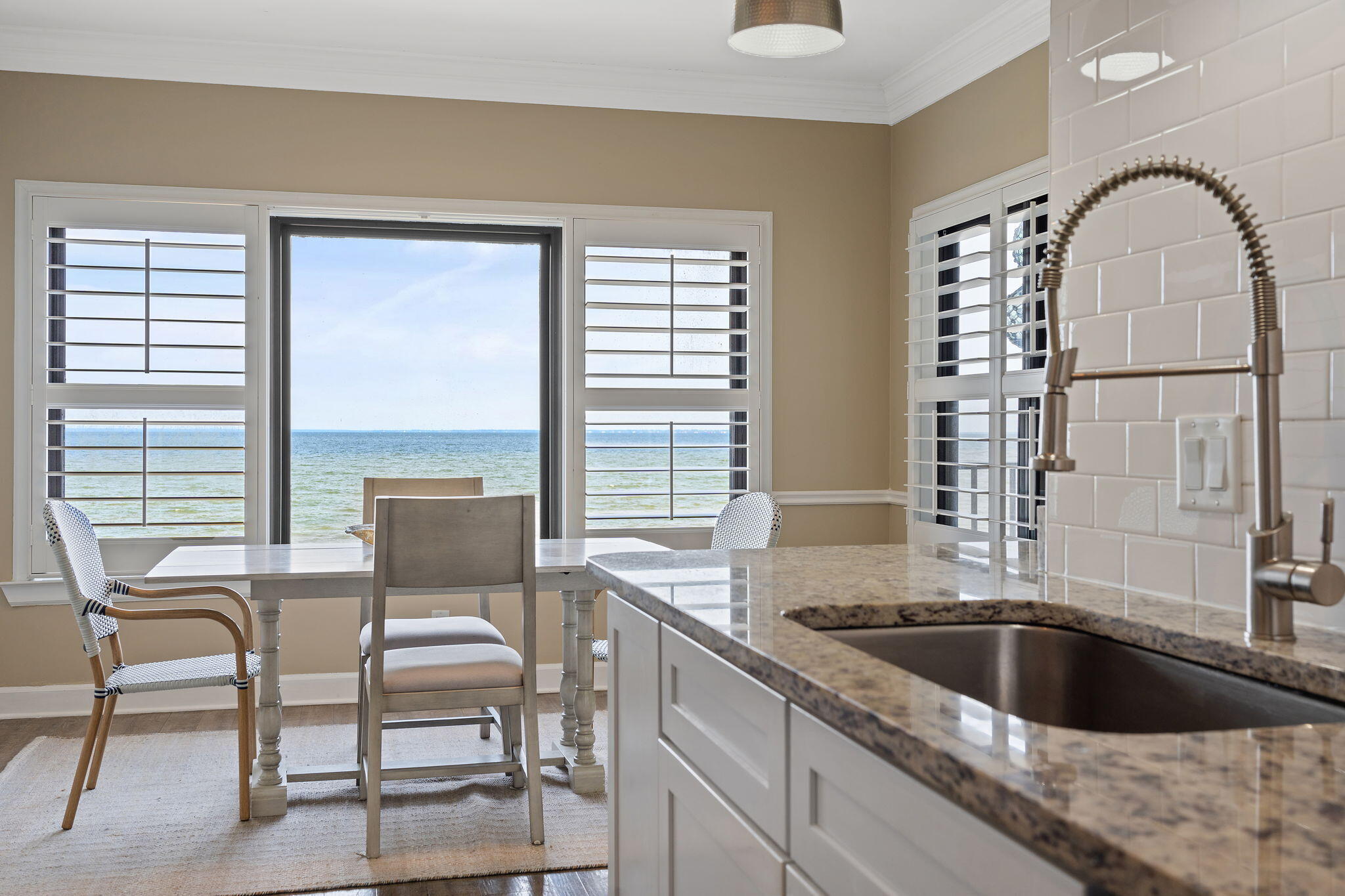 BAYBRIDGE CONDO - Residential