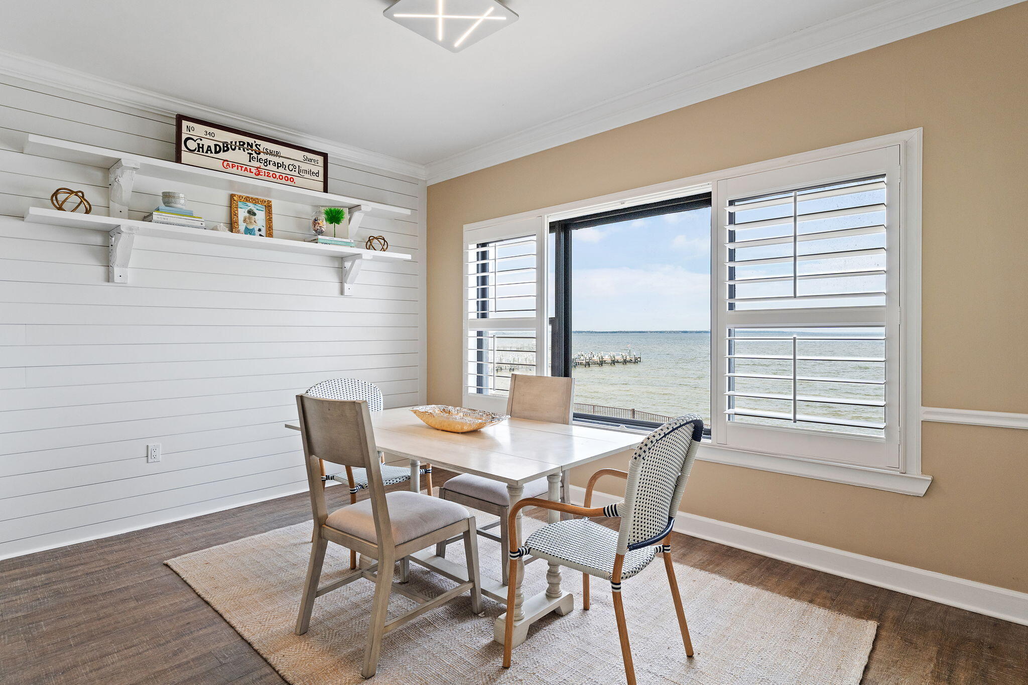 BAYBRIDGE CONDO - Residential