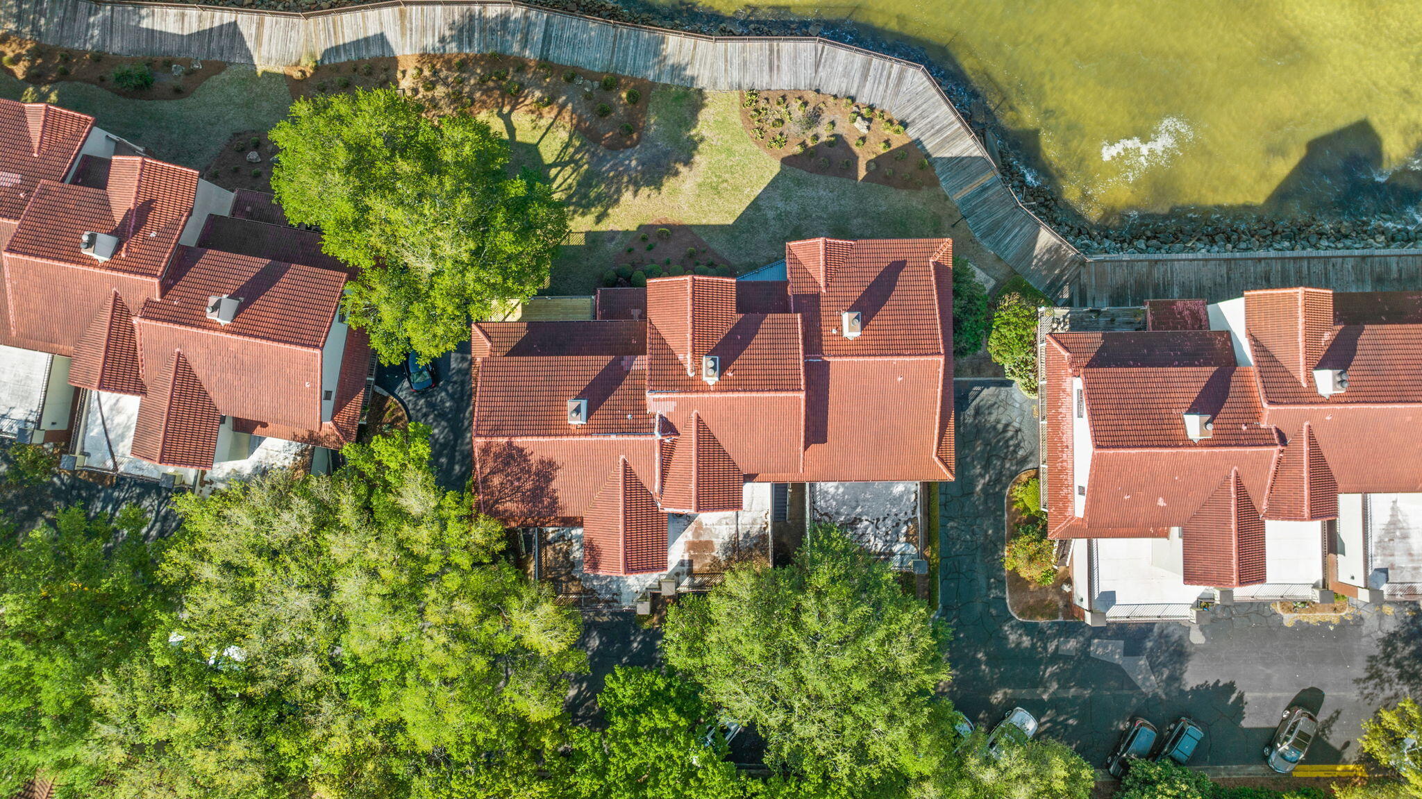 BAYBRIDGE CONDO - Residential