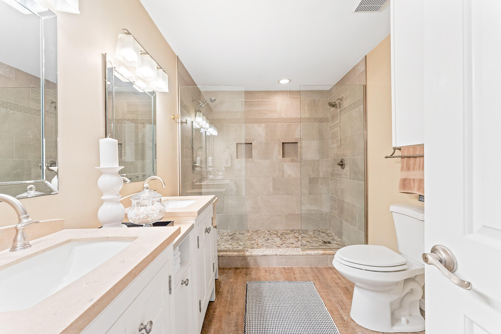 BAYBRIDGE CONDO - Residential