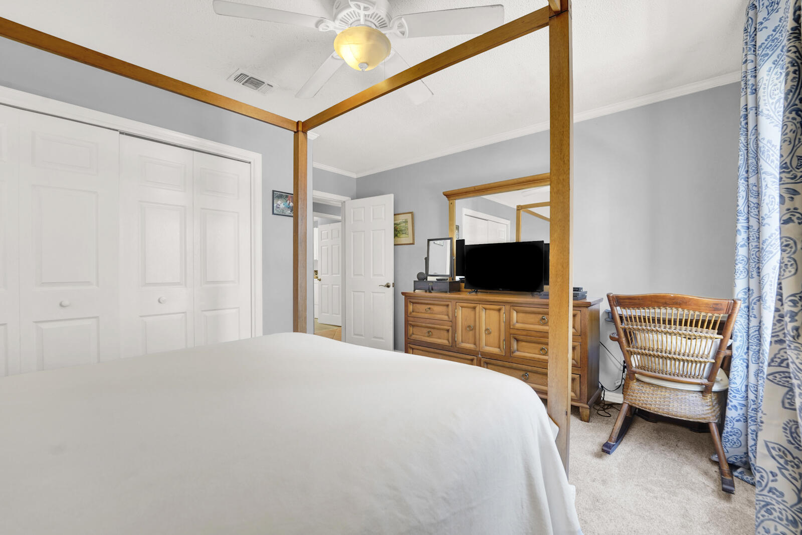 CALYPSO POINTE - Residential