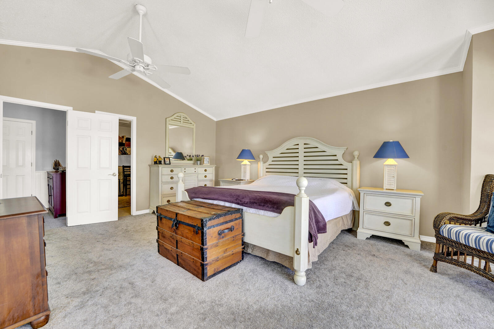 CALYPSO POINTE - Residential