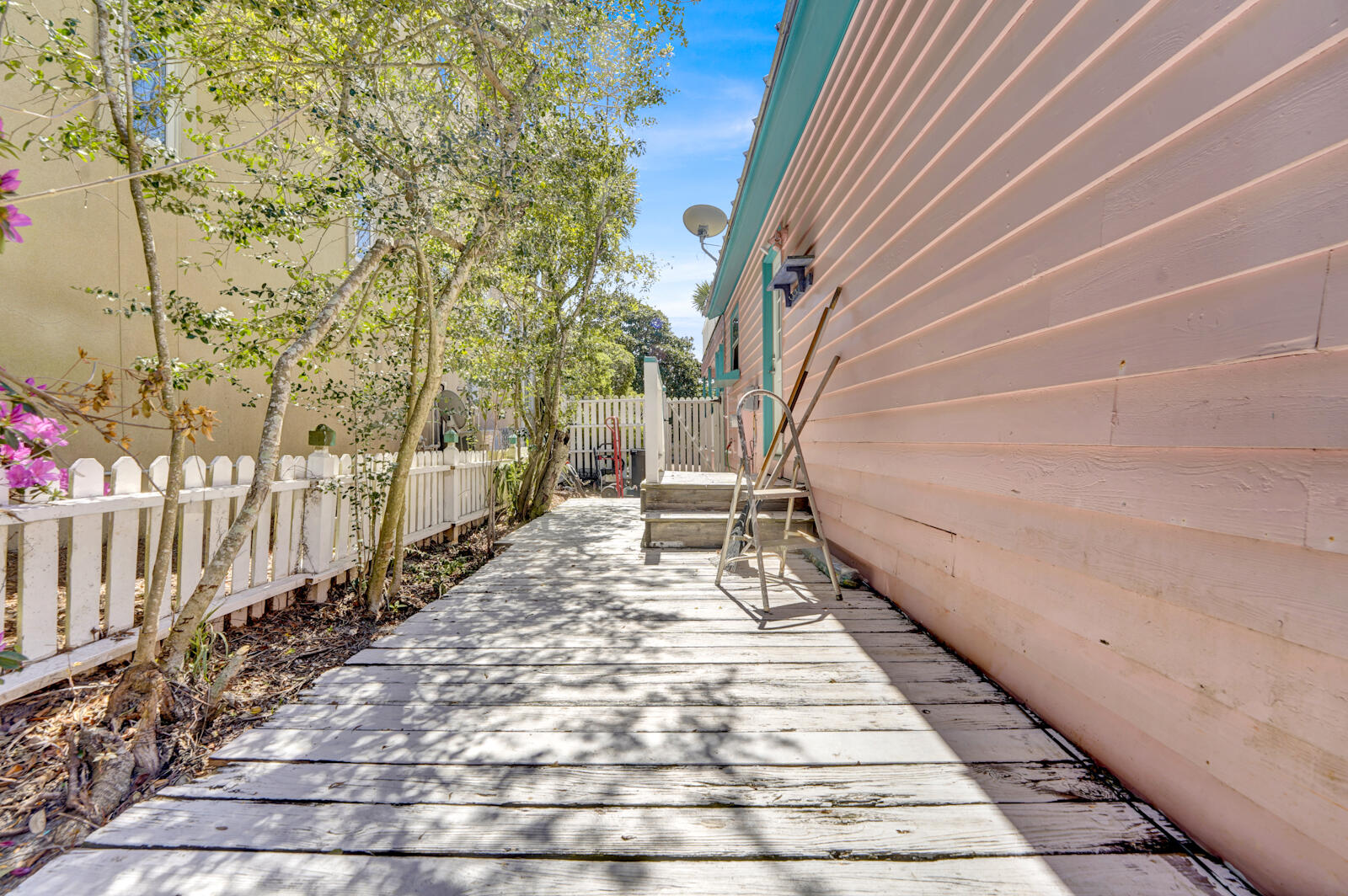 CALYPSO POINTE - Residential