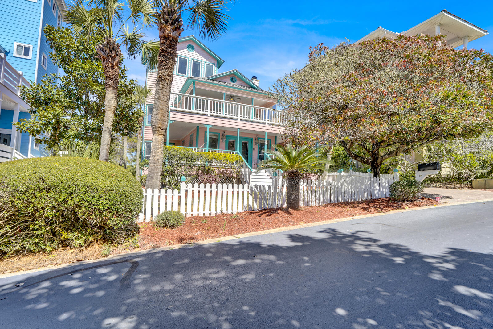 CALYPSO POINTE - Residential