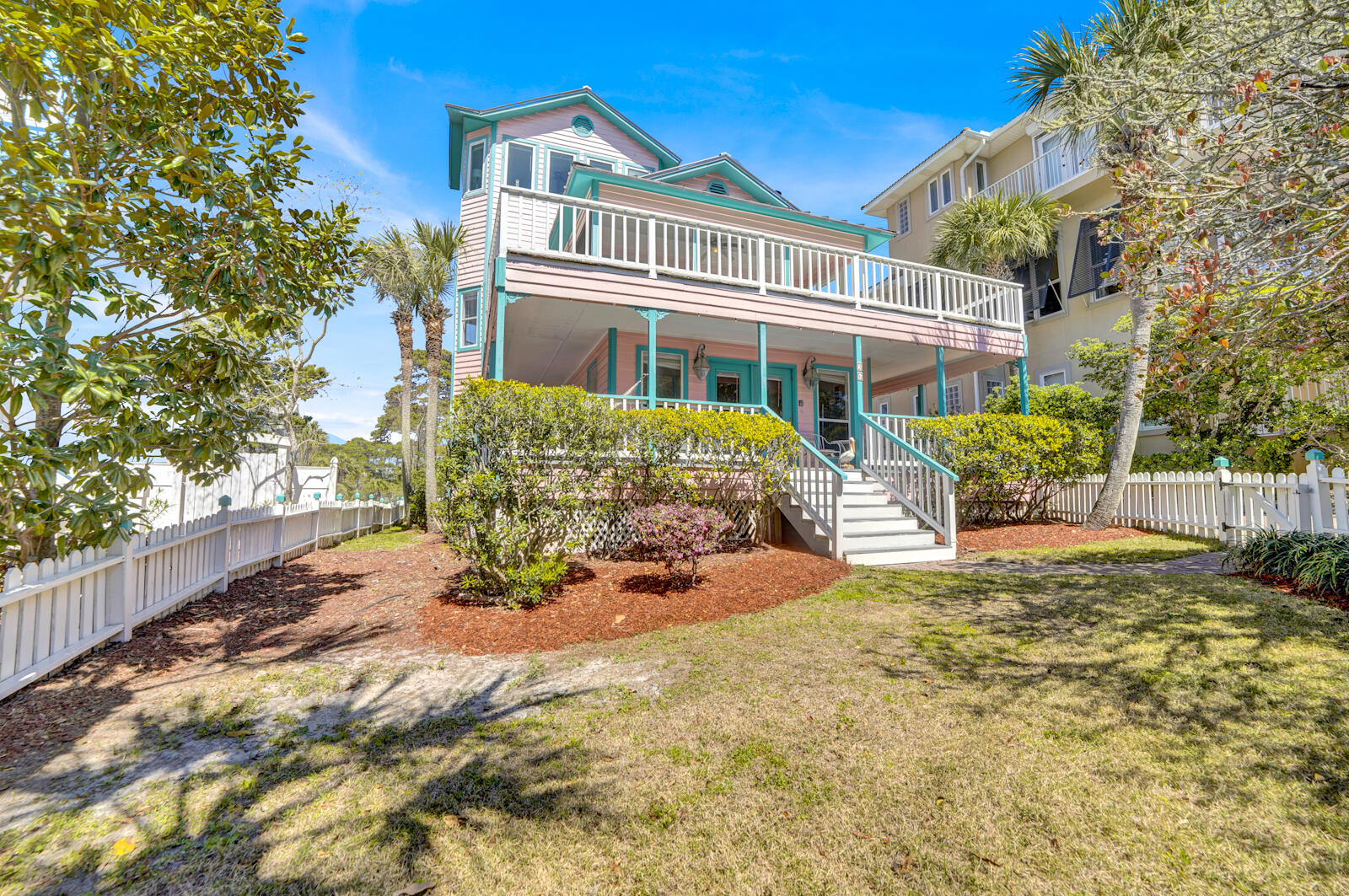 CALYPSO POINTE - Residential