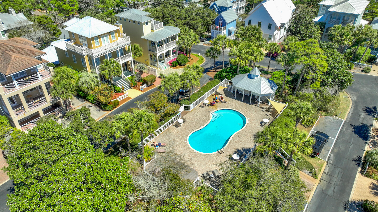 CALYPSO POINTE - Residential