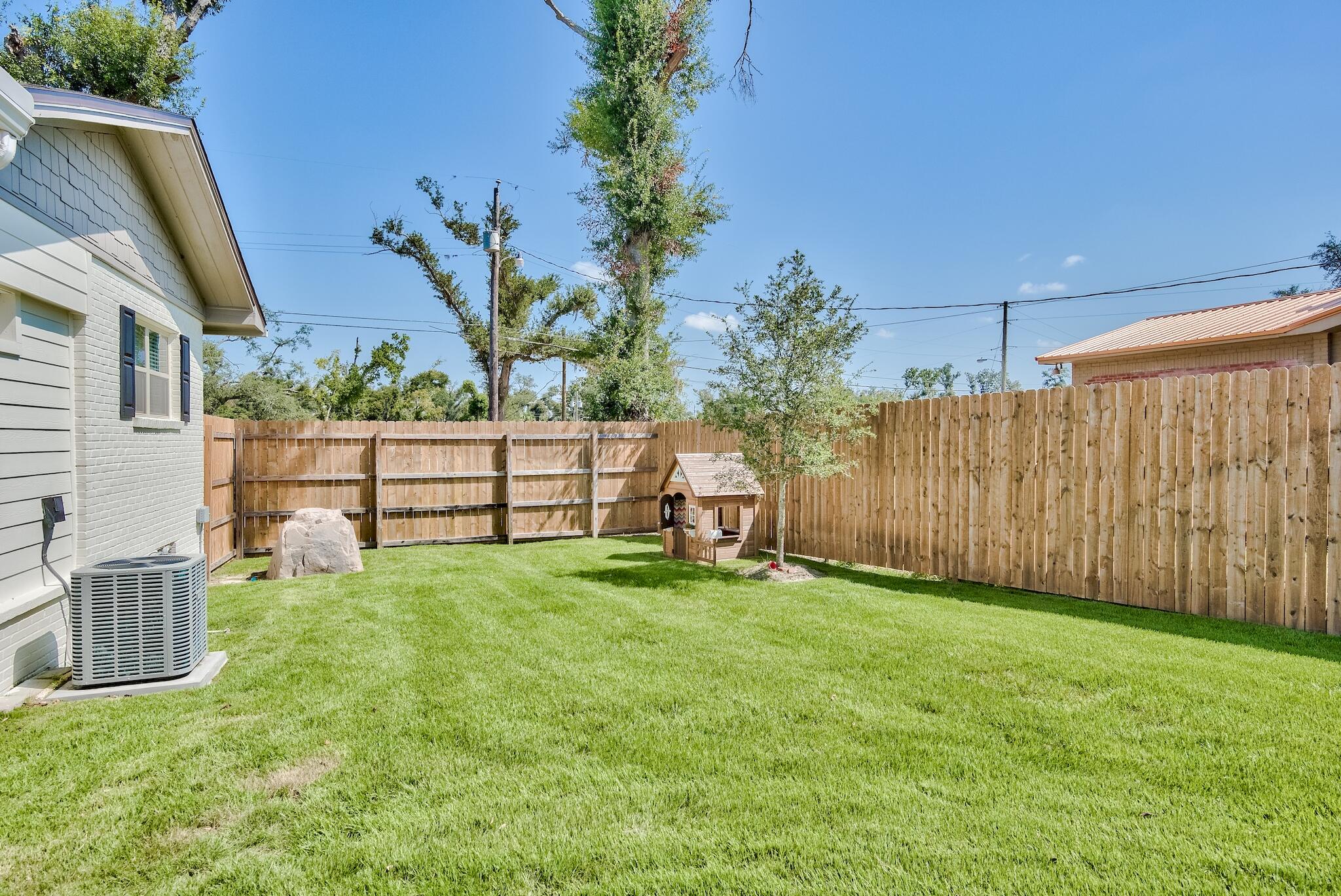 COVE TERRACE 1ST ADDN - Residential