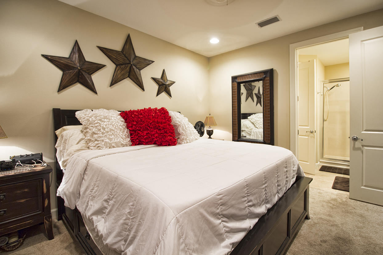 MARINA LANDING - Residential