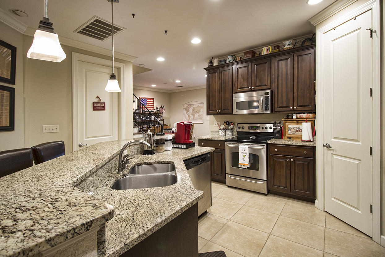 MARINA LANDING - Residential