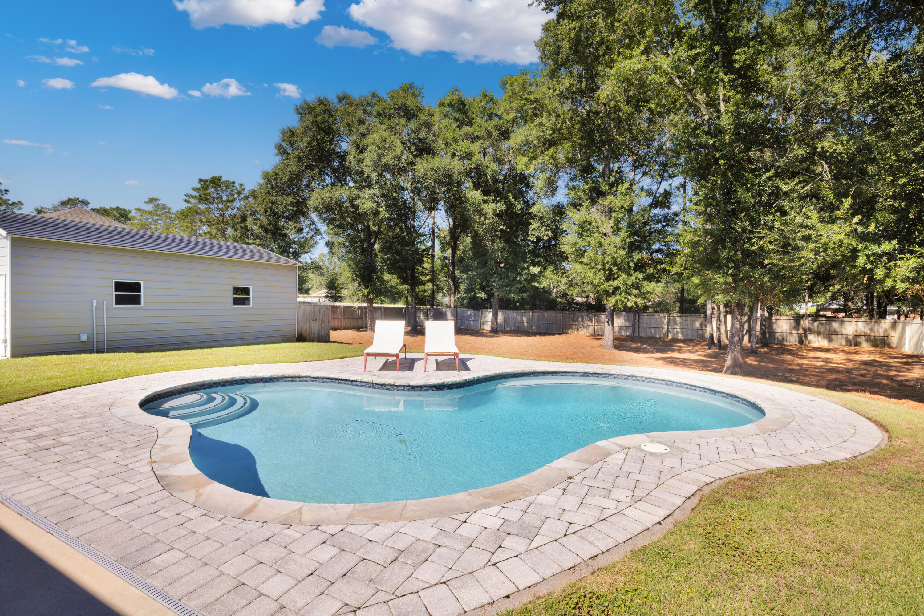 HOMEWOOD EST - Residential