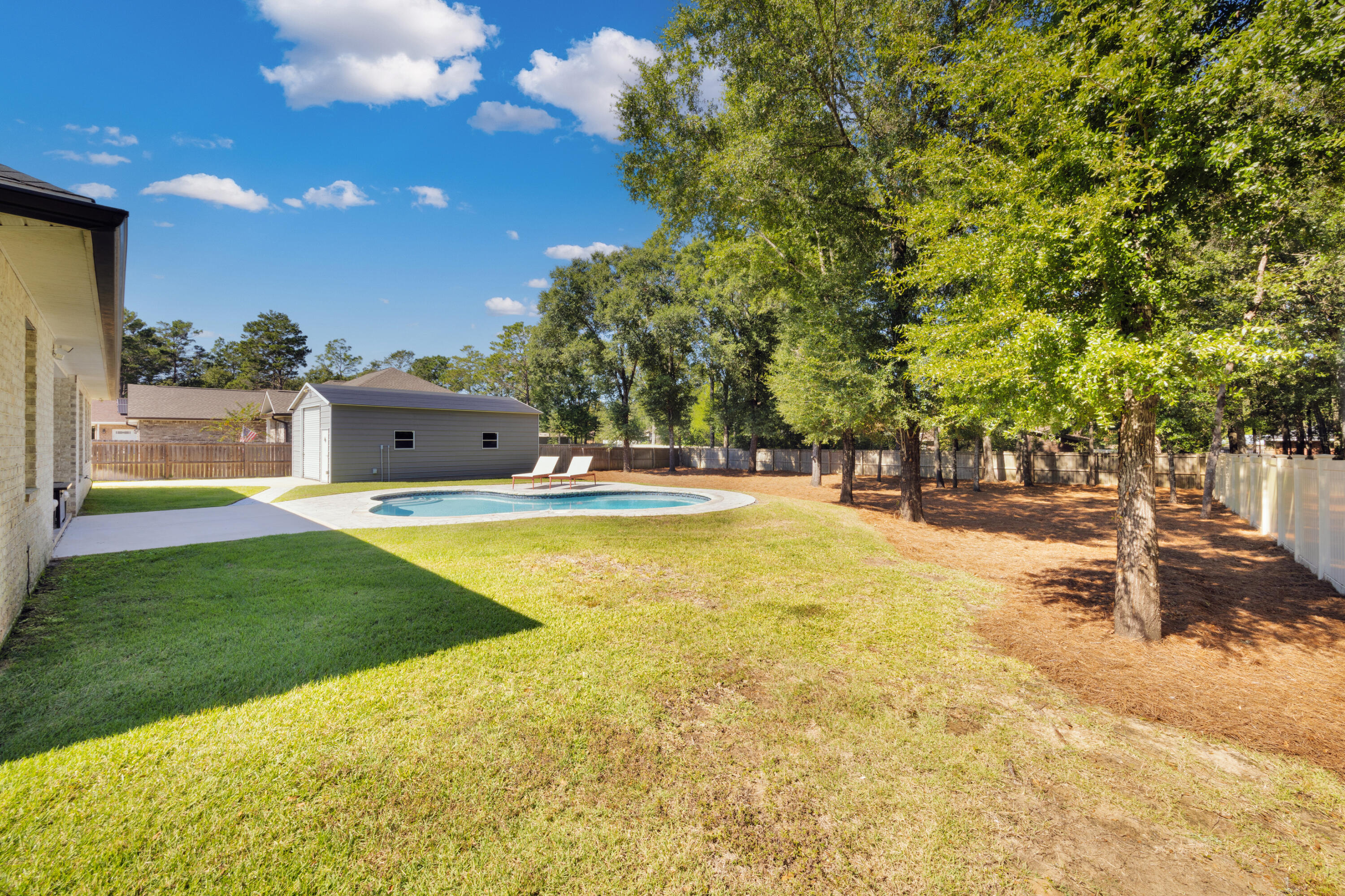 HOMEWOOD EST - Residential