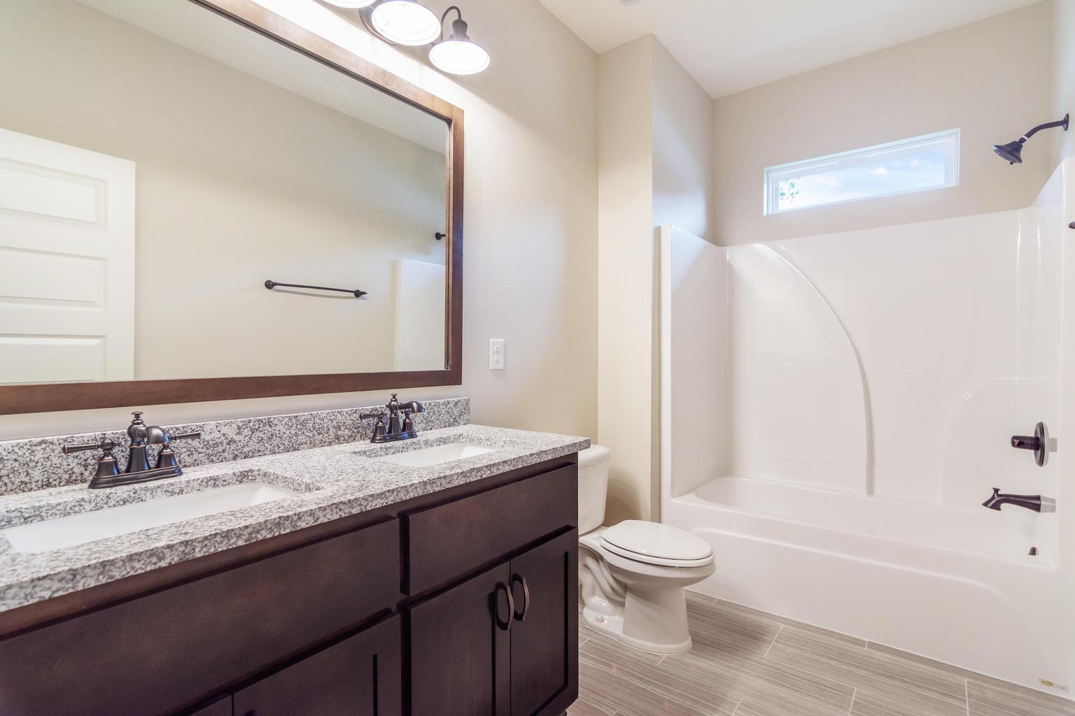 HOMEWOOD EST - Residential