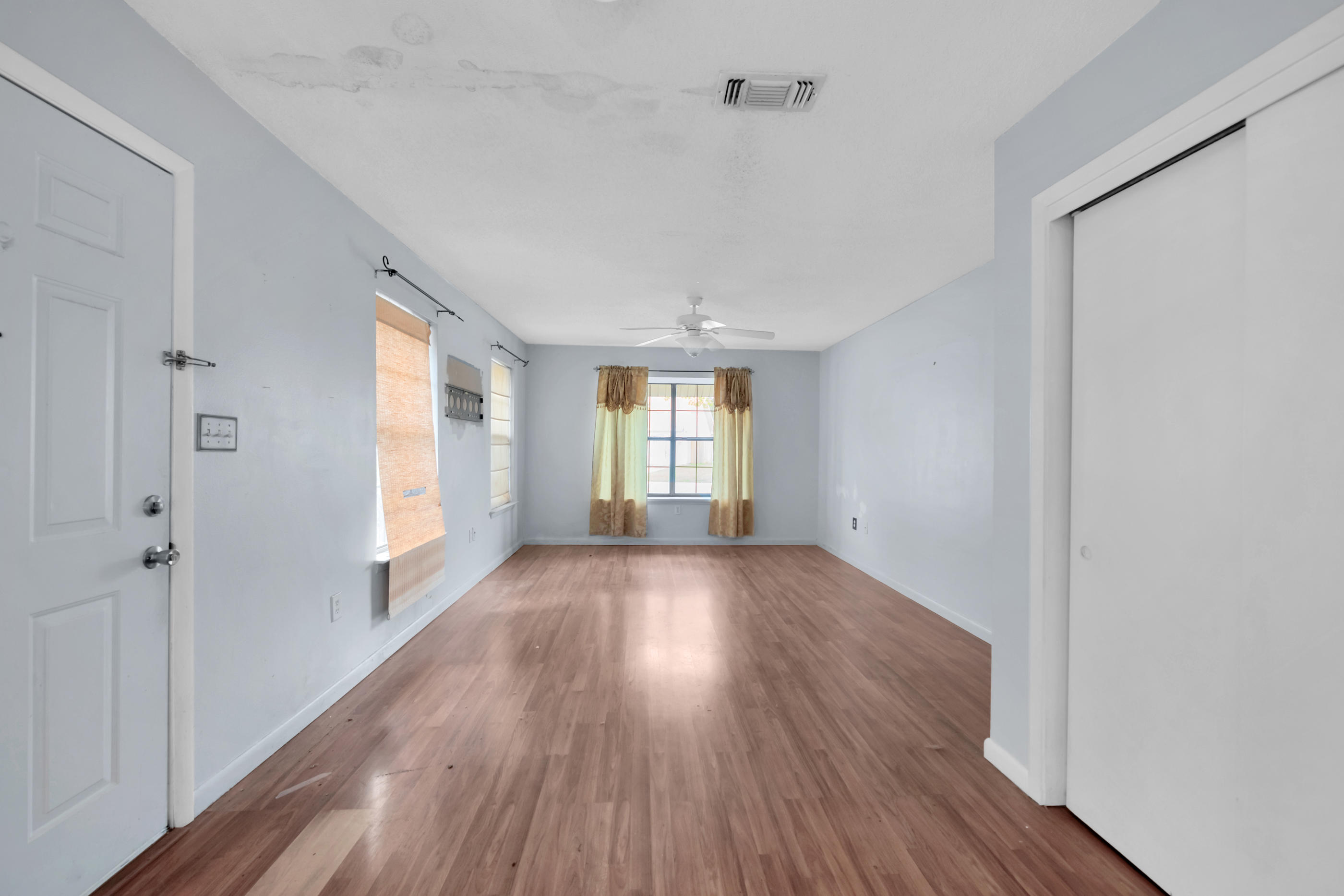 HIDDEN TRAILS PH 1 - Residential