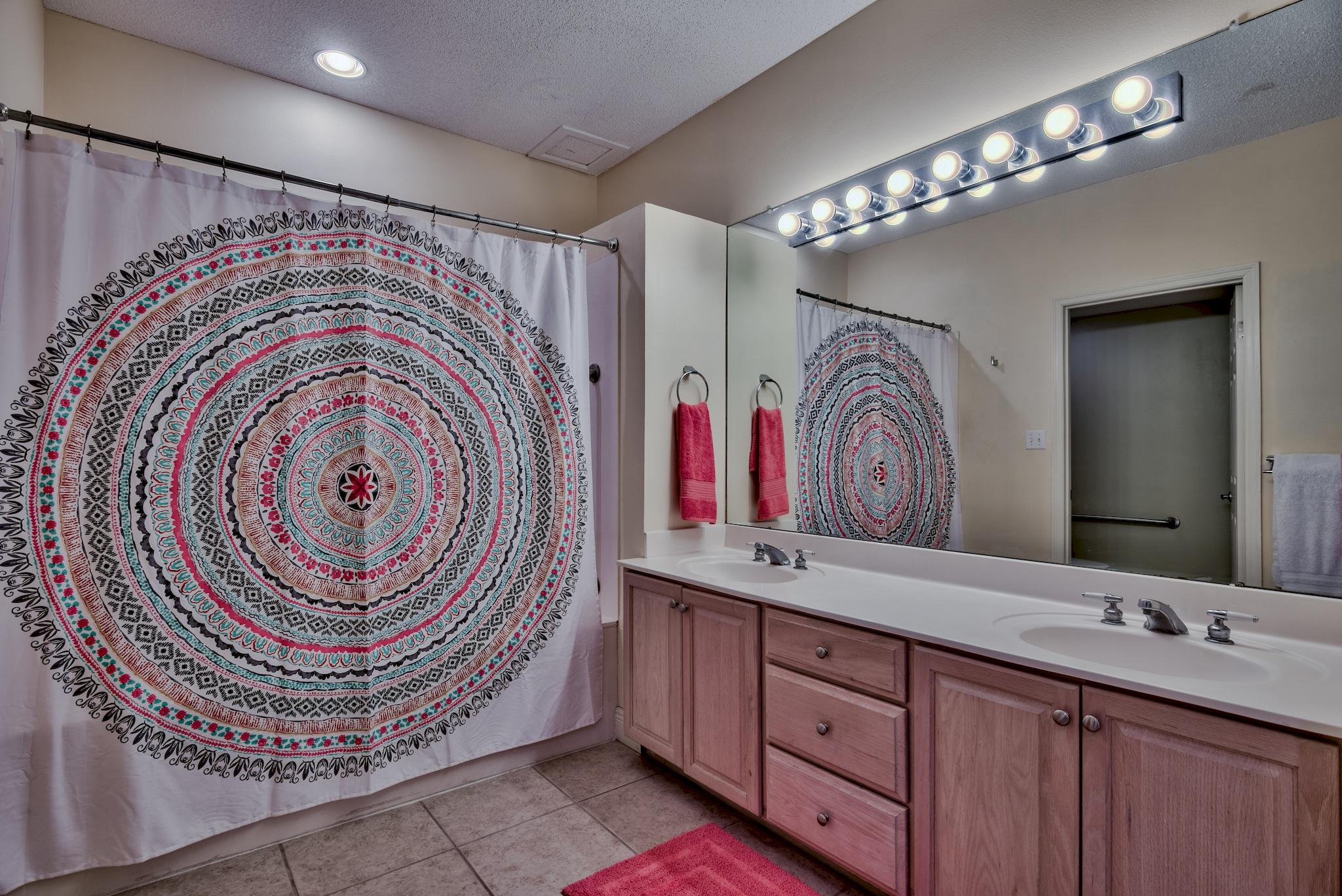 NORTHSHORE - Residential