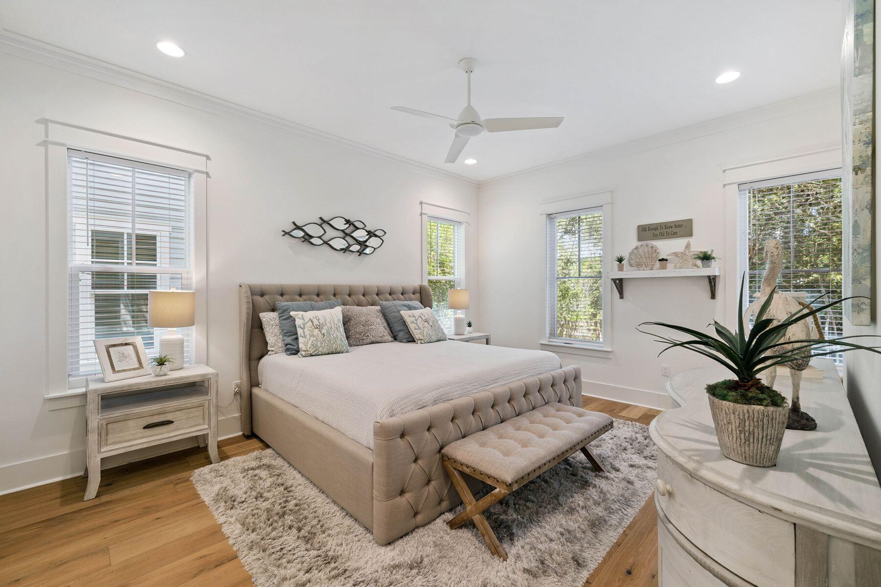 FOREST LAKES - Residential