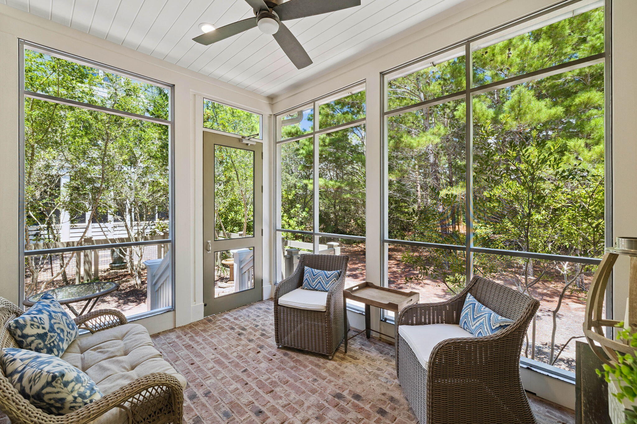 FOREST LAKES - Residential