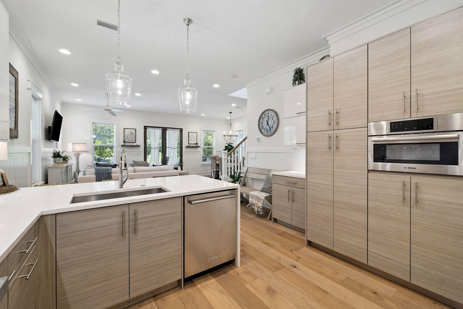 FOREST LAKES - Residential