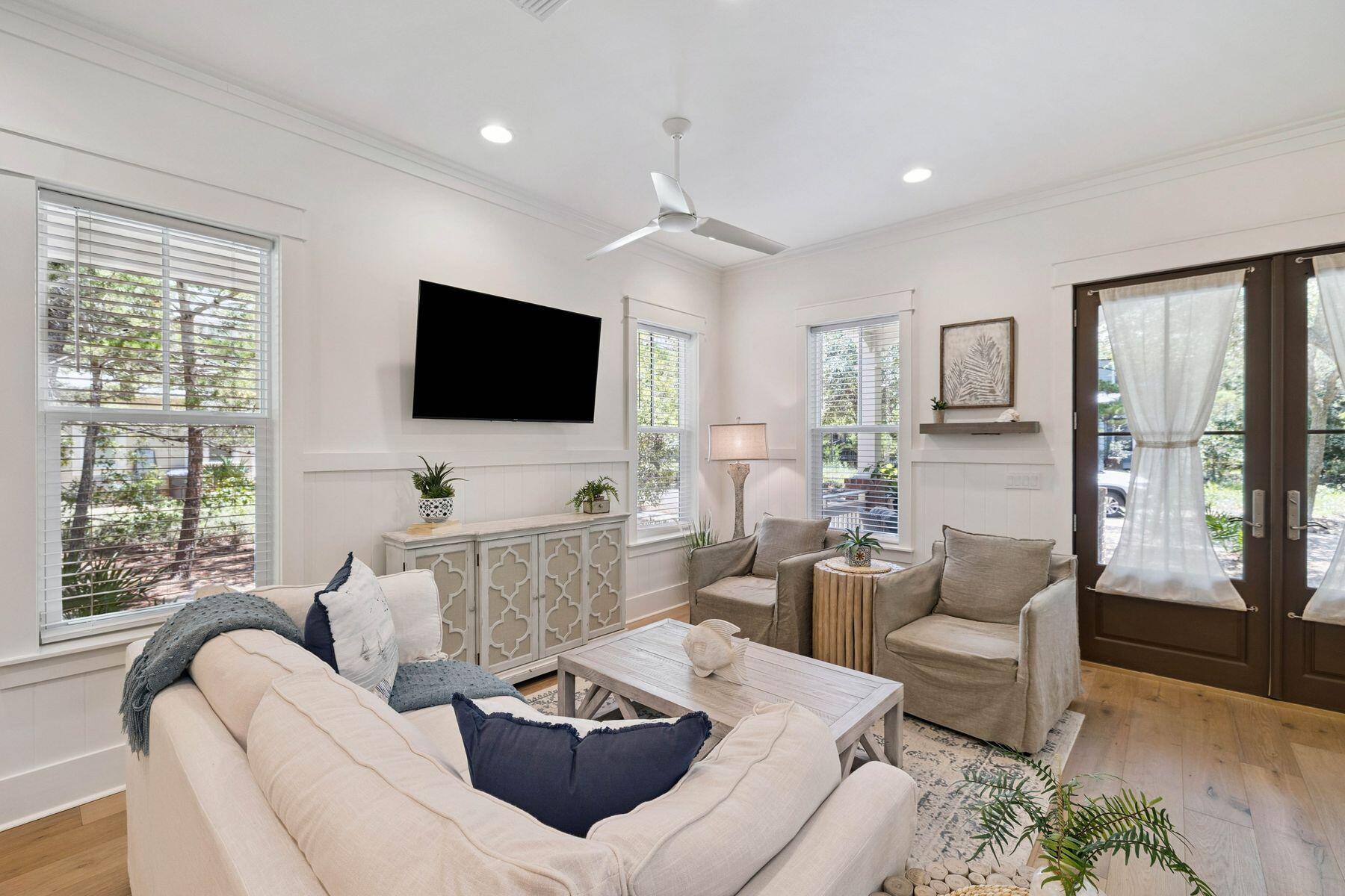 FOREST LAKES - Residential