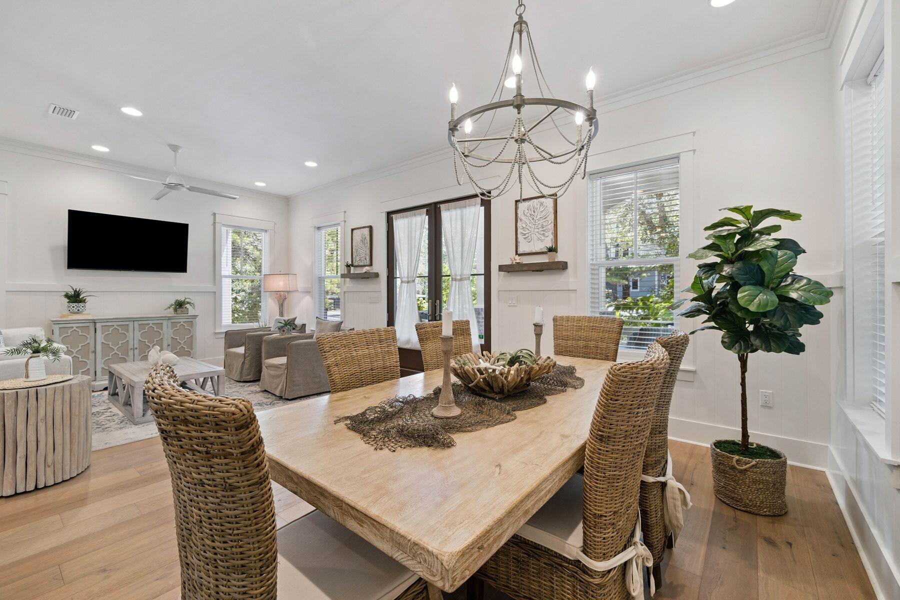 FOREST LAKES - Residential