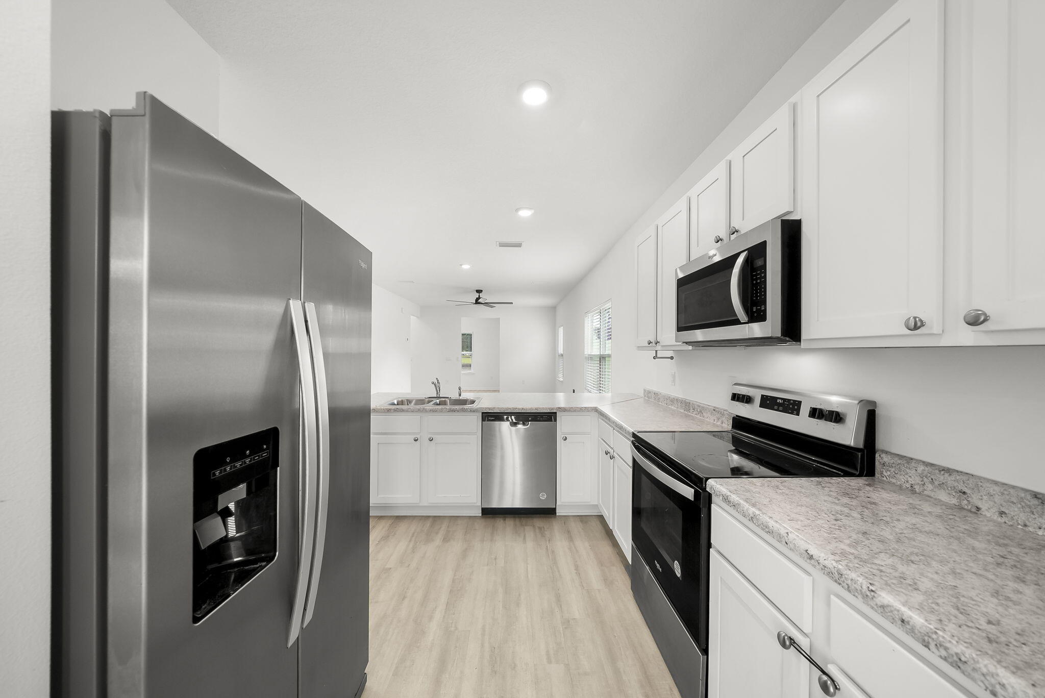OWL'S HEAD - Residential Lease