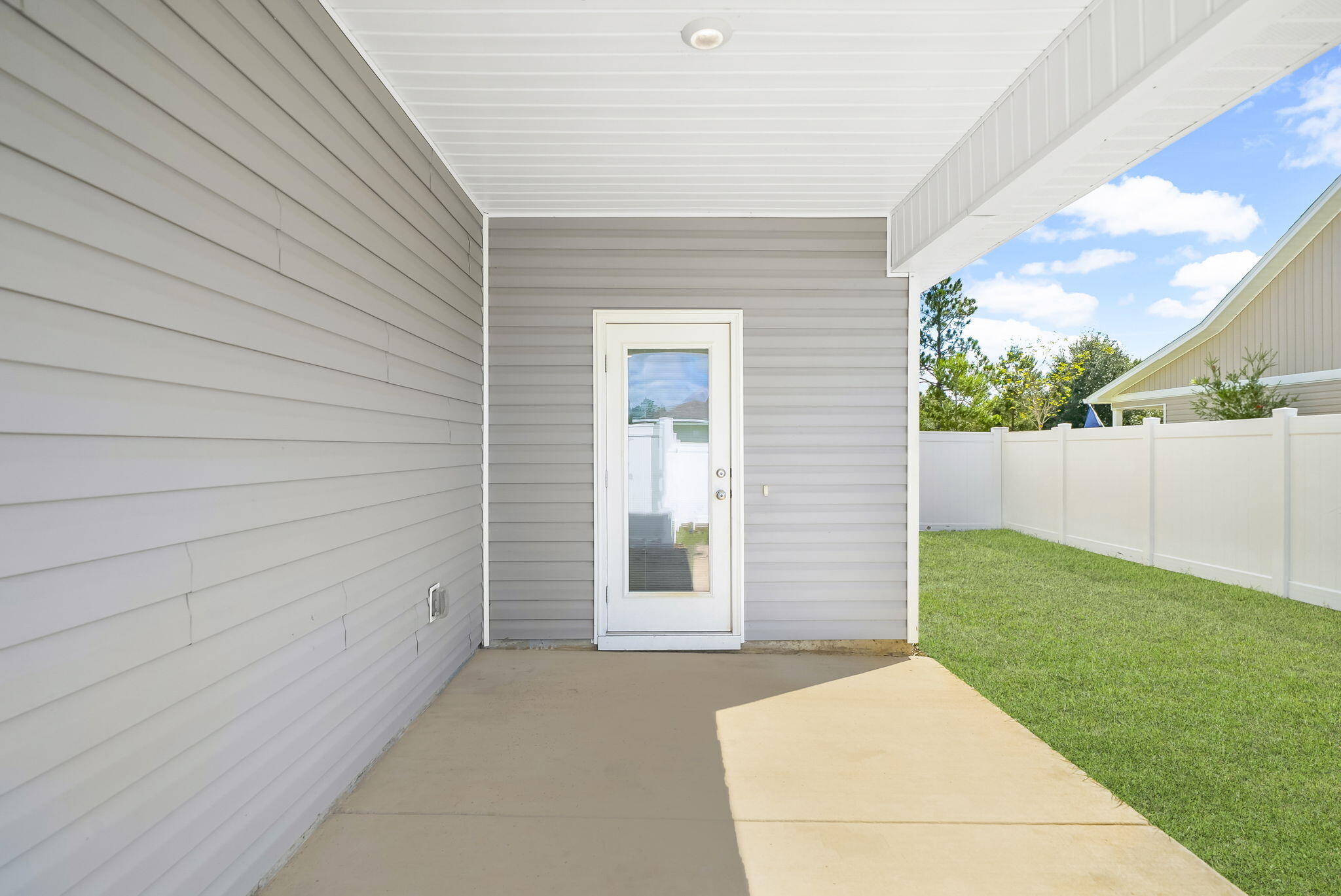 OWL'S HEAD - Residential Lease