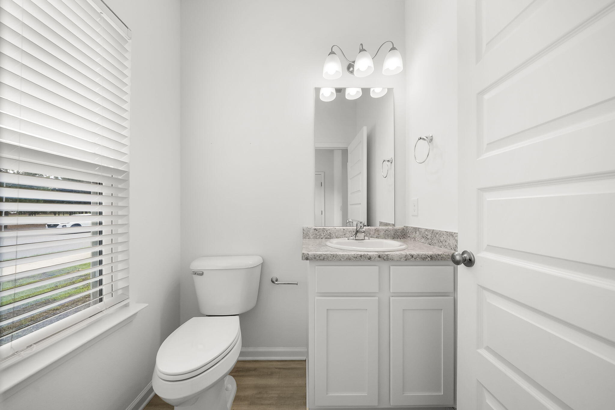OWL'S HEAD - Residential Lease