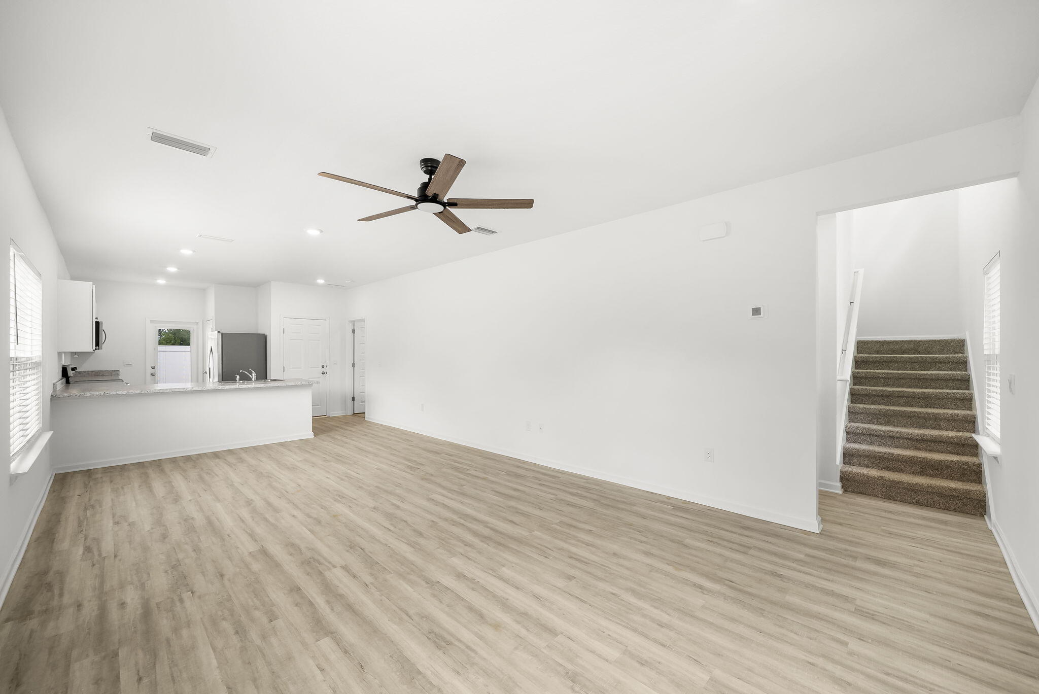 OWL'S HEAD - Residential Lease