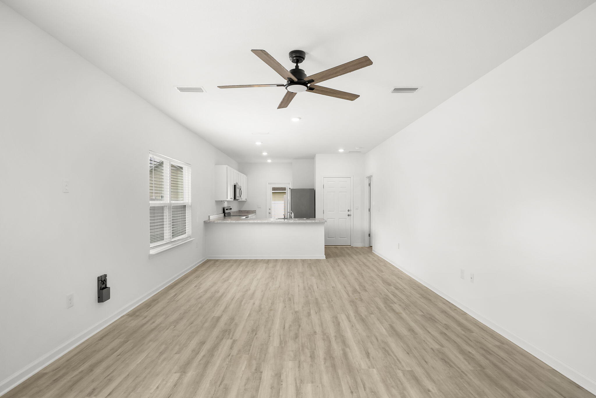 OWL'S HEAD - Residential Lease