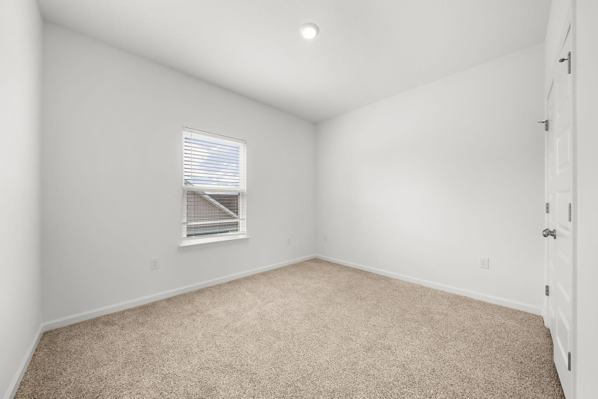 OWL'S HEAD - Residential Lease