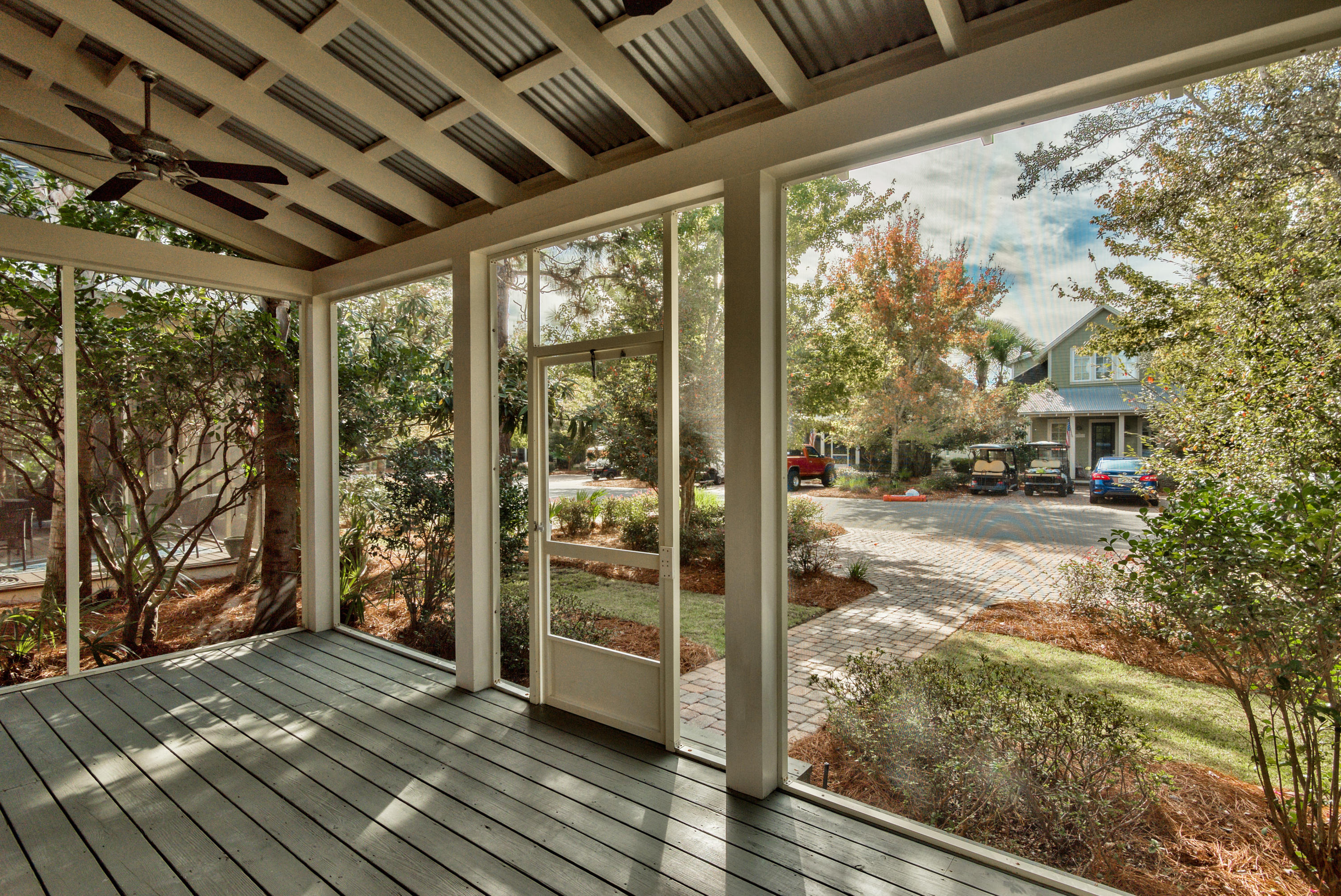 BUNGALOS AT SANDESTIN - Residential