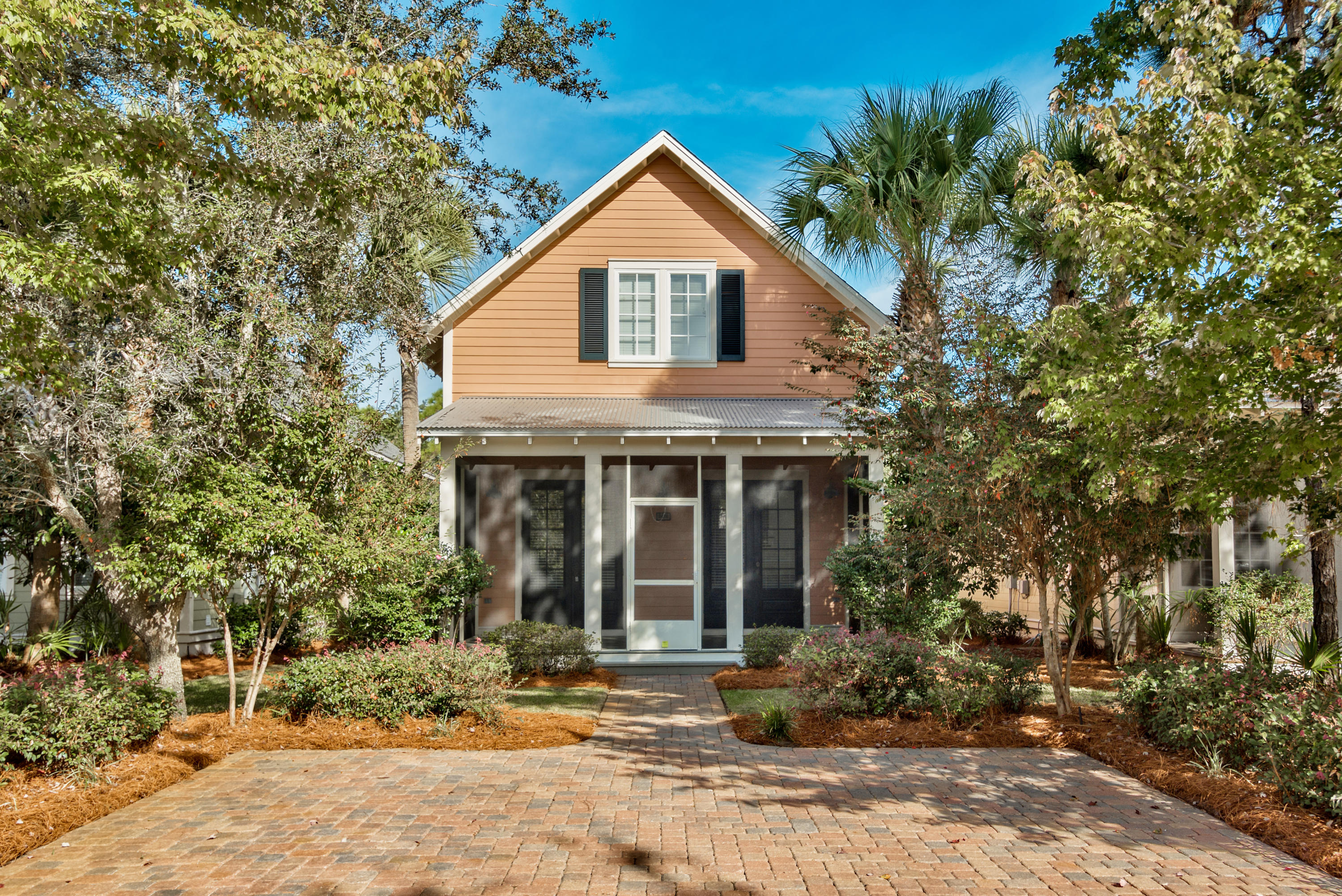 BUNGALOS AT SANDESTIN - Residential