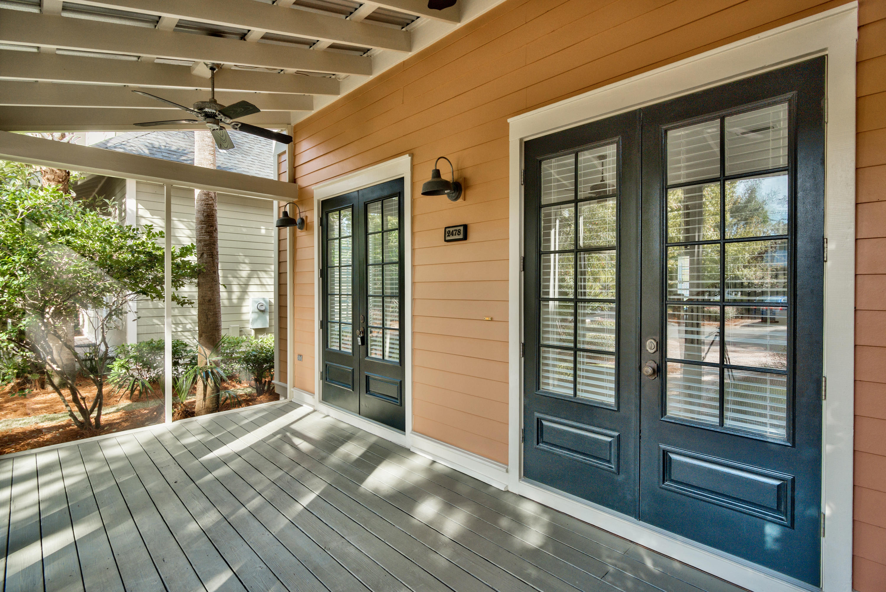 BUNGALOS AT SANDESTIN - Residential