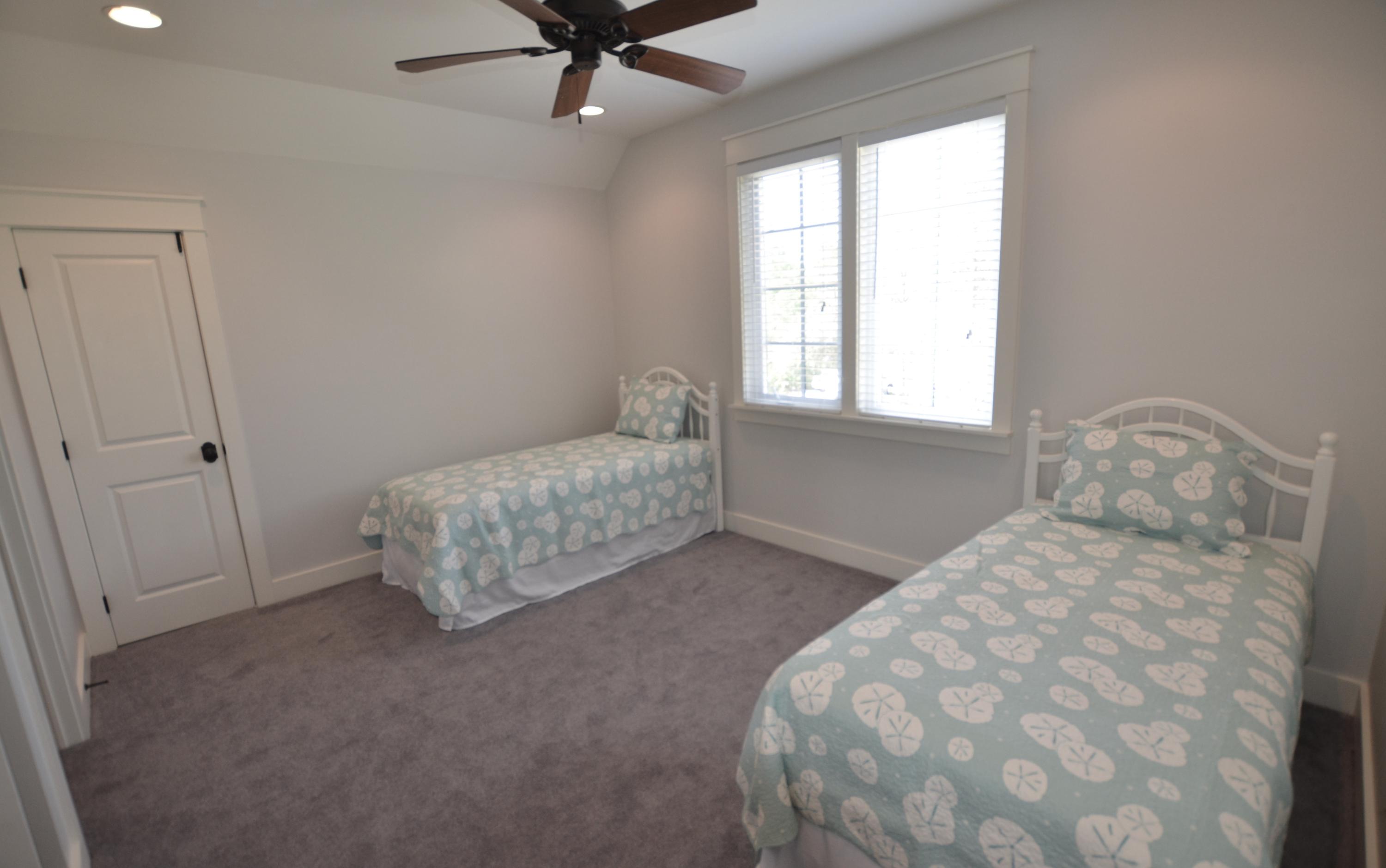 BUNGALOS AT SANDESTIN - Residential